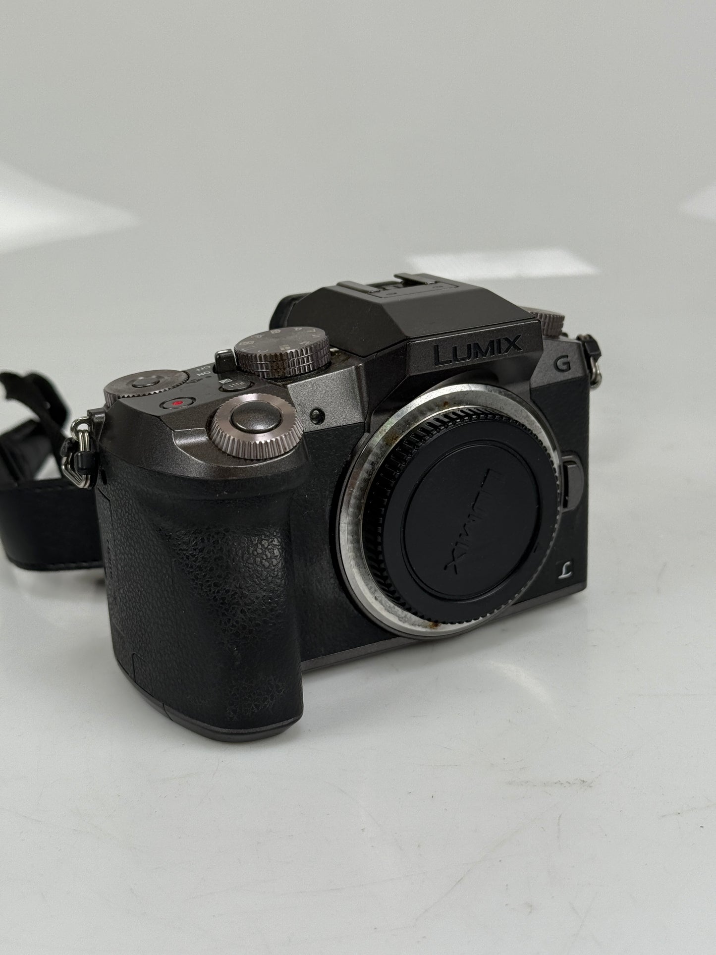 Panasonic Lumix DMC-G7 16MP Mirrorless MFT Digital Camera Body