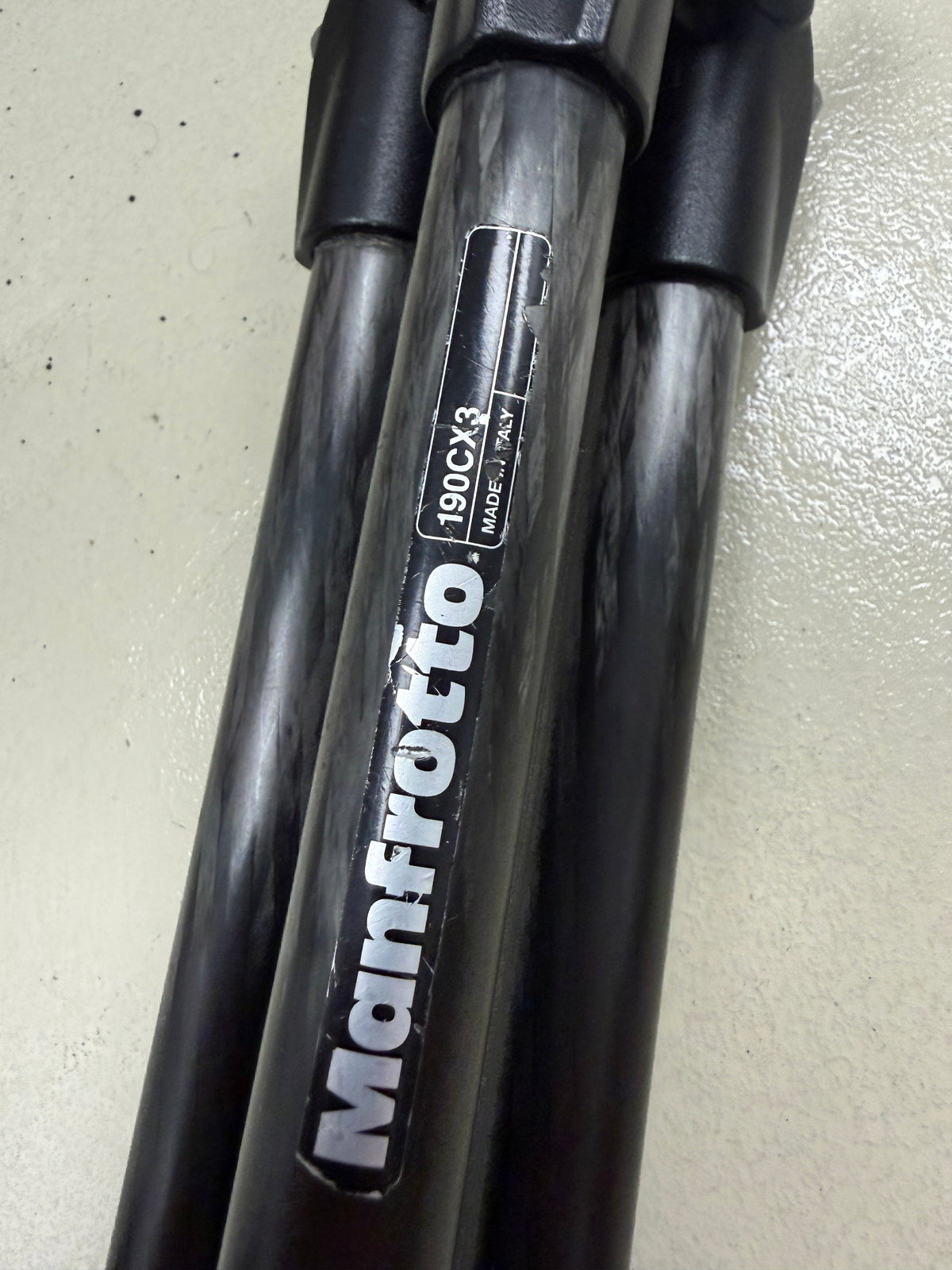 Manfrotto 190cx3 carbon fiber Tripod/ Manfrotto 484rc2 Tripod Head