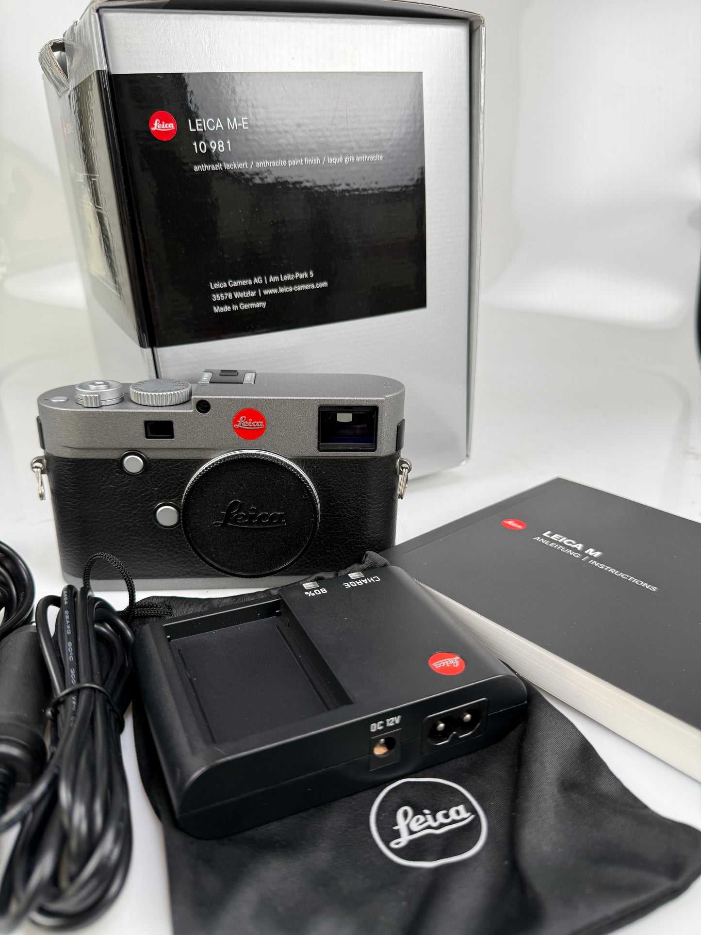Leica M-E (Typ 240) 24MP Digital Rangefinder Camera Anthracite RARE