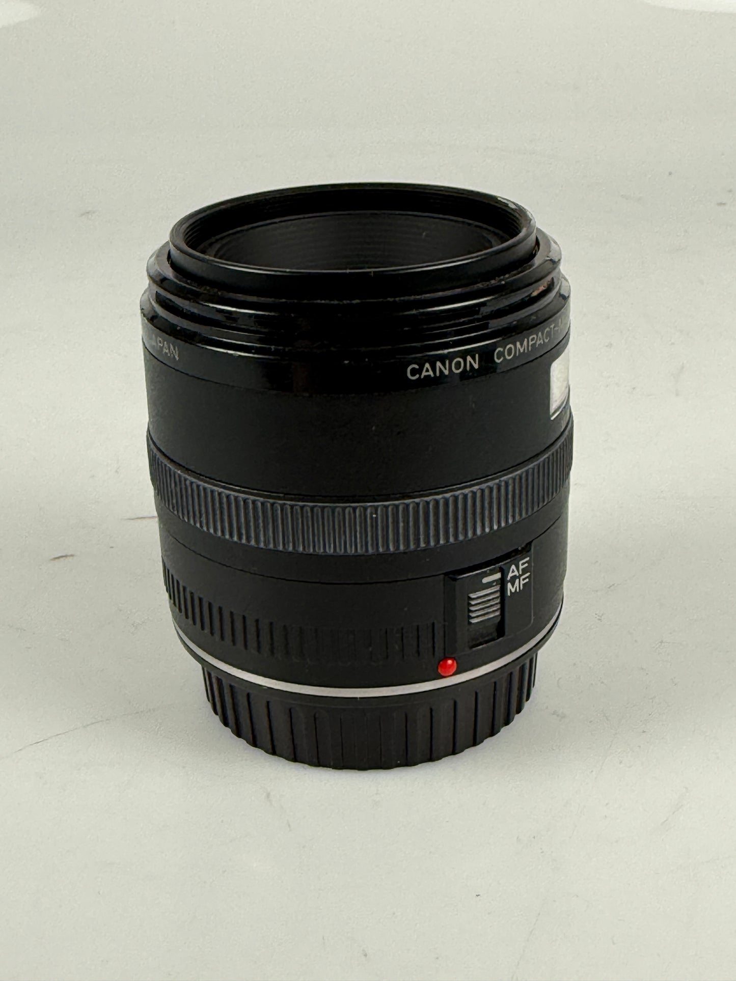 Canon EF 50mm f2.5 Compact MACRO AF Lens