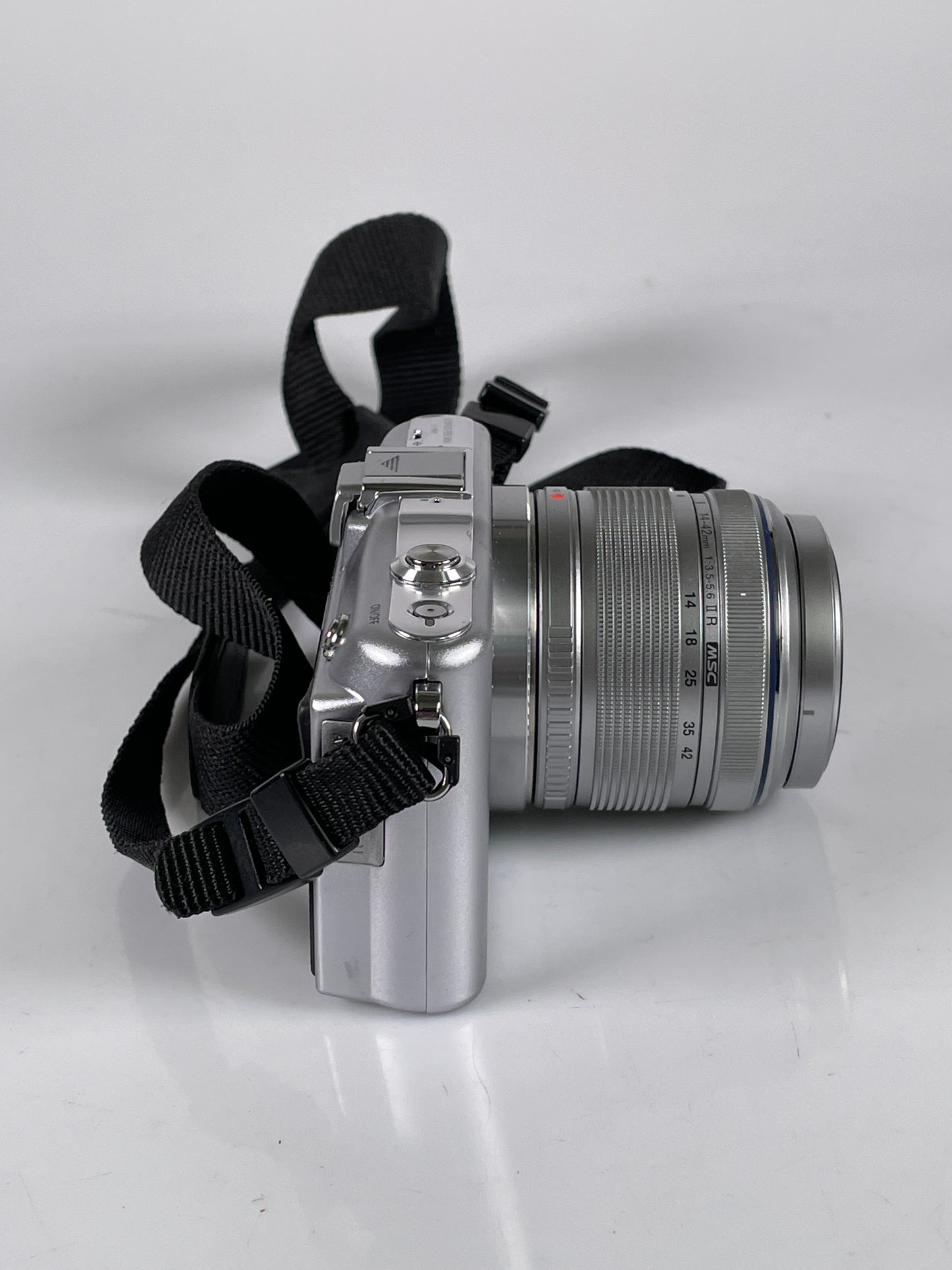 OLYMPUS PEN E-PM1 Mirrorless DSLR Camera + 14-42mm Lens kit white