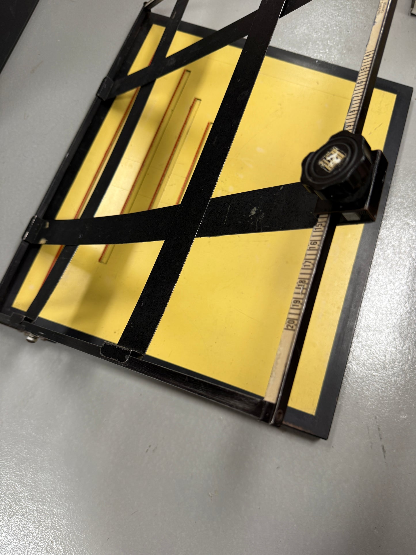 16x20 Saunders Master 4 Blade Professional Photo Enlarging Easel
