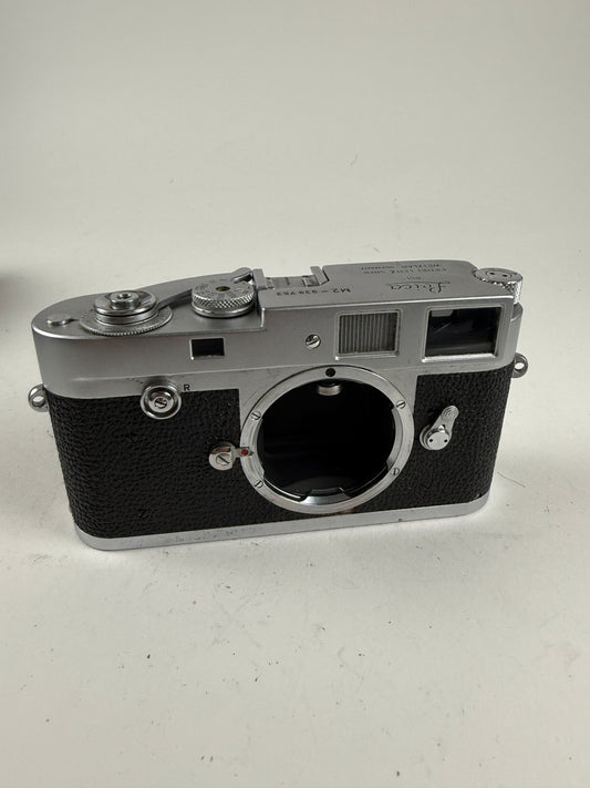 Leica M2 button rewind Chrome 35mm rangefinder film camera body