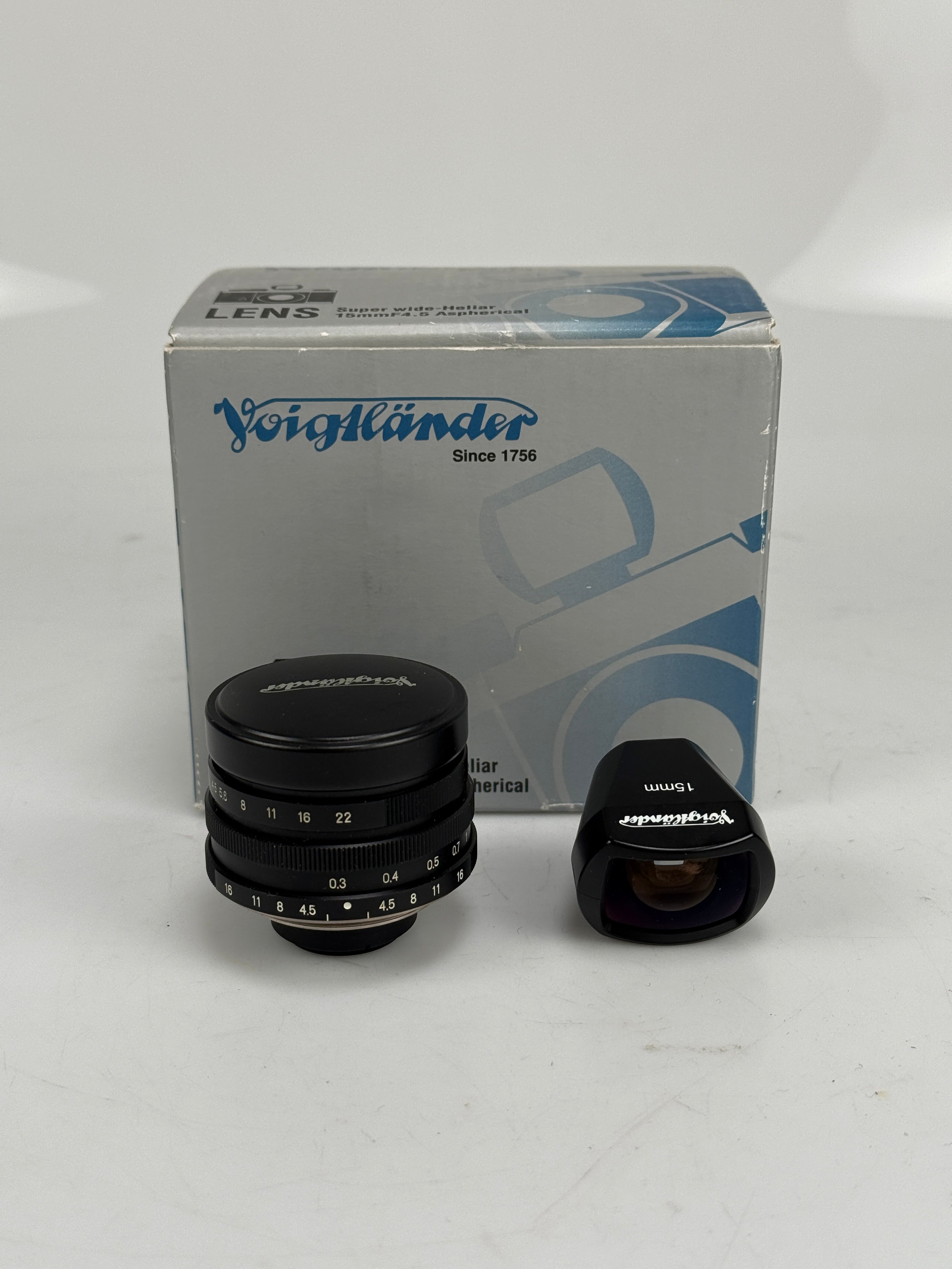 Voigtlander Super Wide-Heliar 15mm f4.5 Aspherical Lens L39 LTM