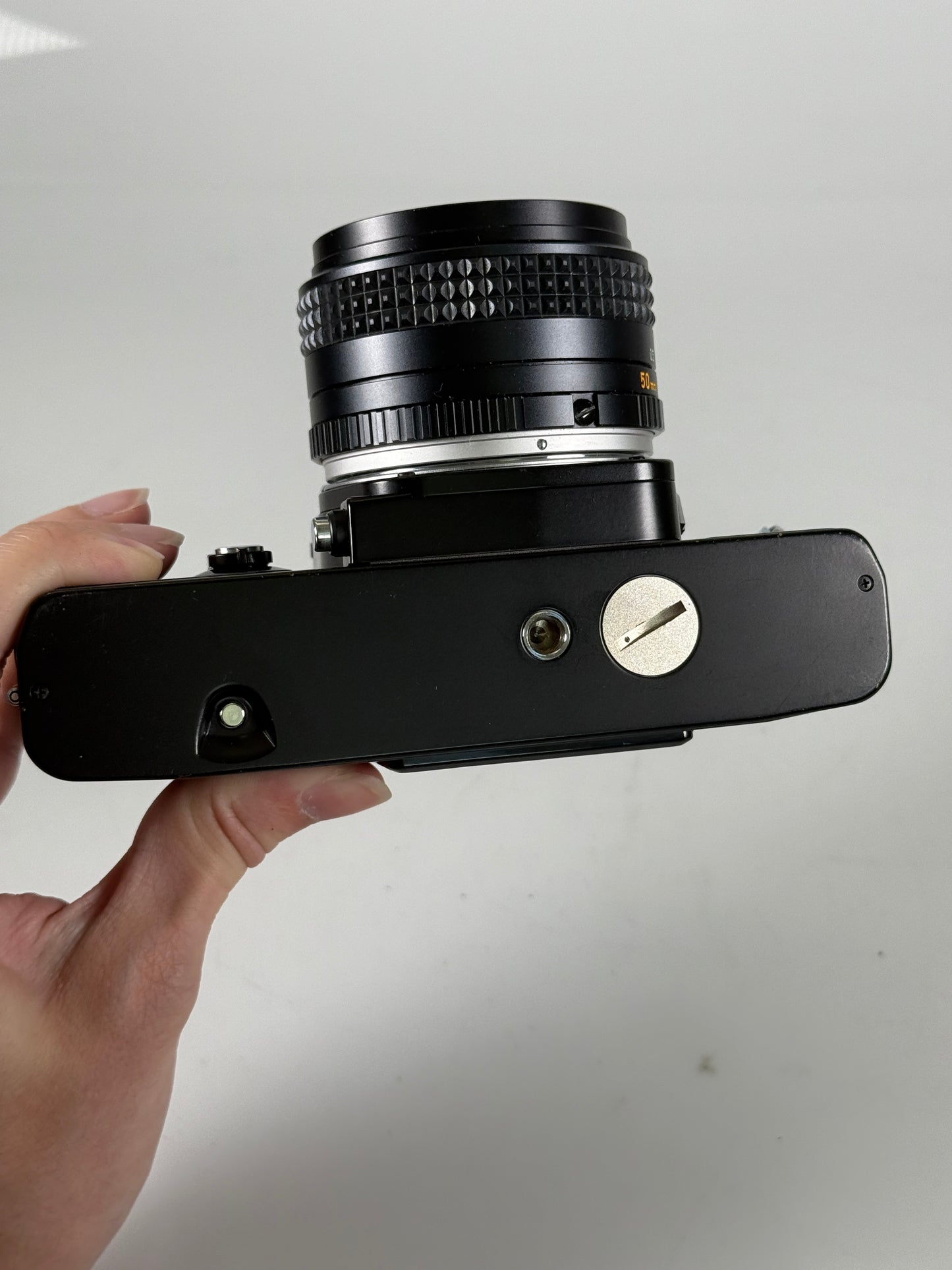 Minolta XE-7 Black 35mm SLR Film Camera w/ MD Rokkor-X PF 50mm f1.7 Lens