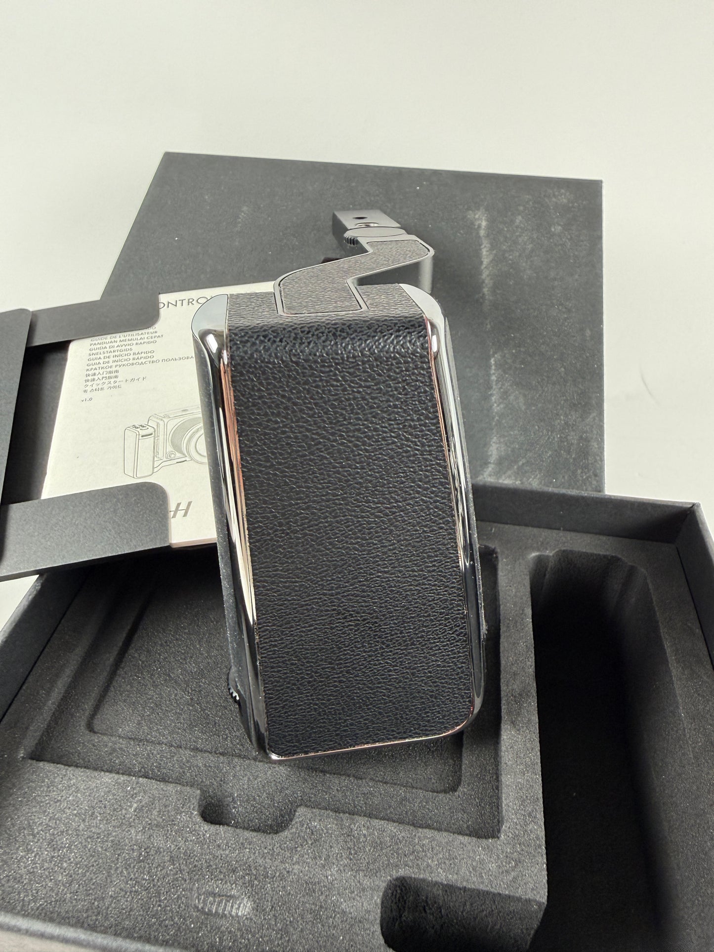Hasselblad 907X CG Control Grip For X1D X1D II