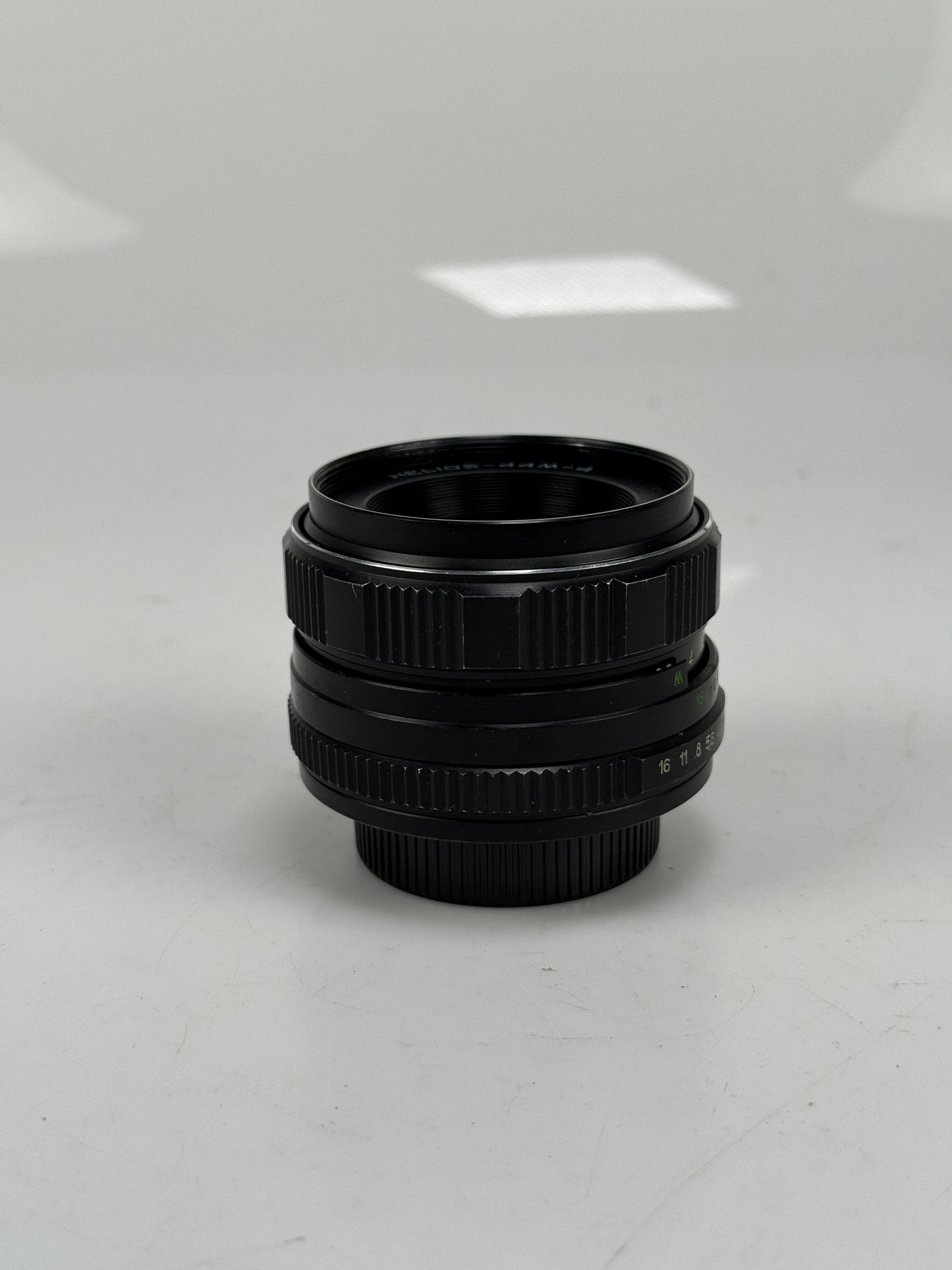 Zenit Helios 44M-4 58mm f2 Russian Manual portrait Lens Fixed DSLR M42 Mount