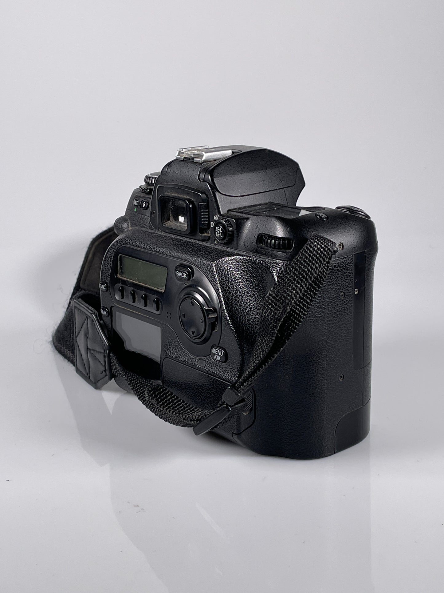 Fuji FinePix S2 Pro Digital Camera - Nikon F