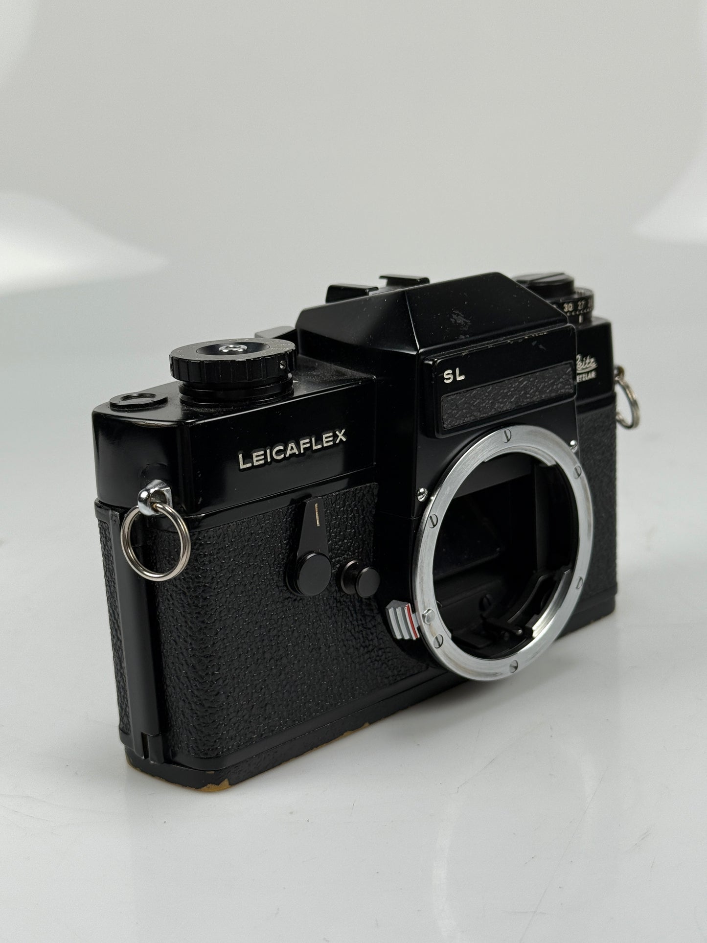 Leicaflex SL Black Paint Body 35mm film camera