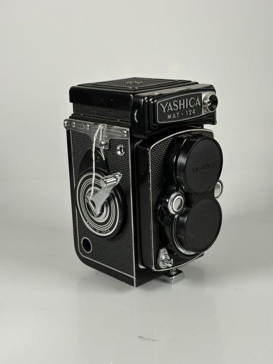 Yashica Mat 124 Medium Format 6x6 TLR Camera
