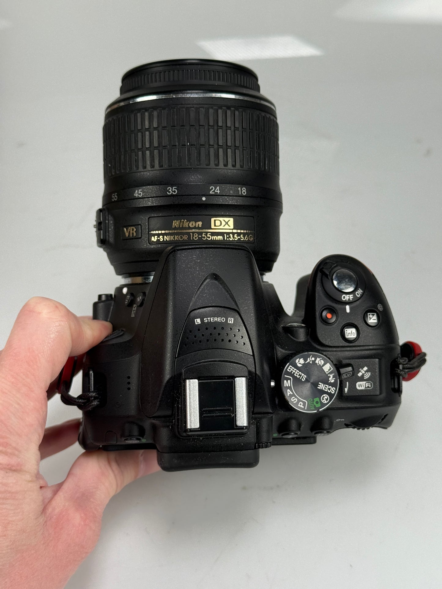 Nikon D5300 24.2MP DSLR Camera with 18-55mm VR Lens