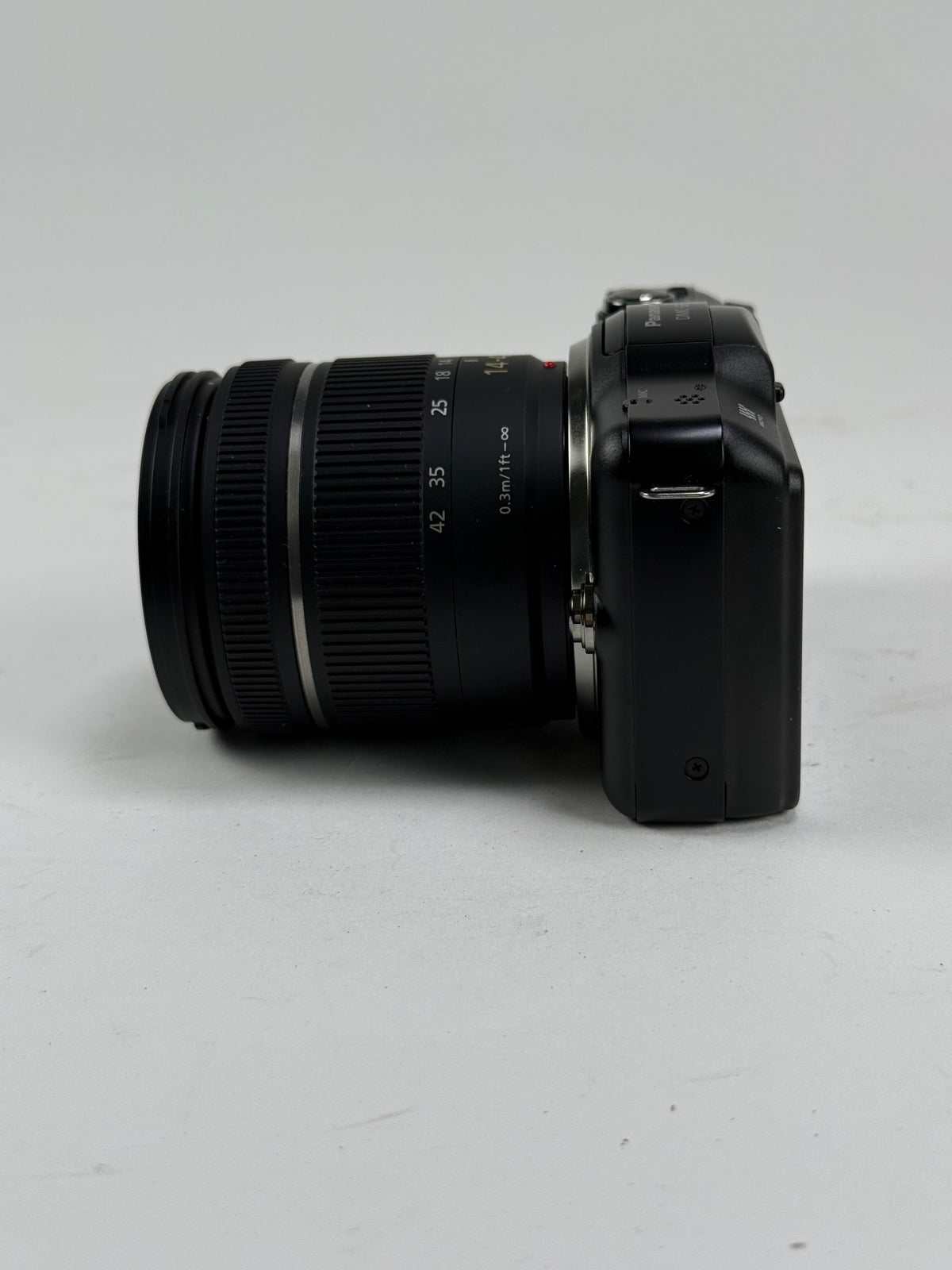 Panasonic Lumix DMC-GF3 12.1MP Digital Camera w/14-42mm Lens
