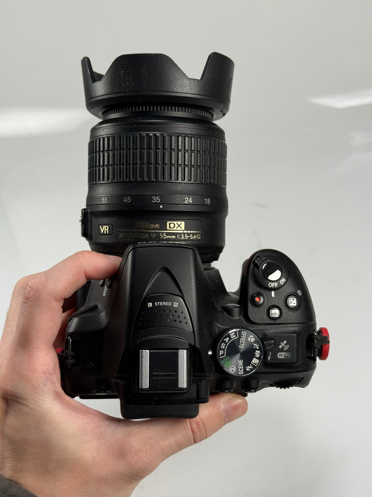 Nikon D5300 24.2MP DSLR Camera with 18-55mm VR Lens