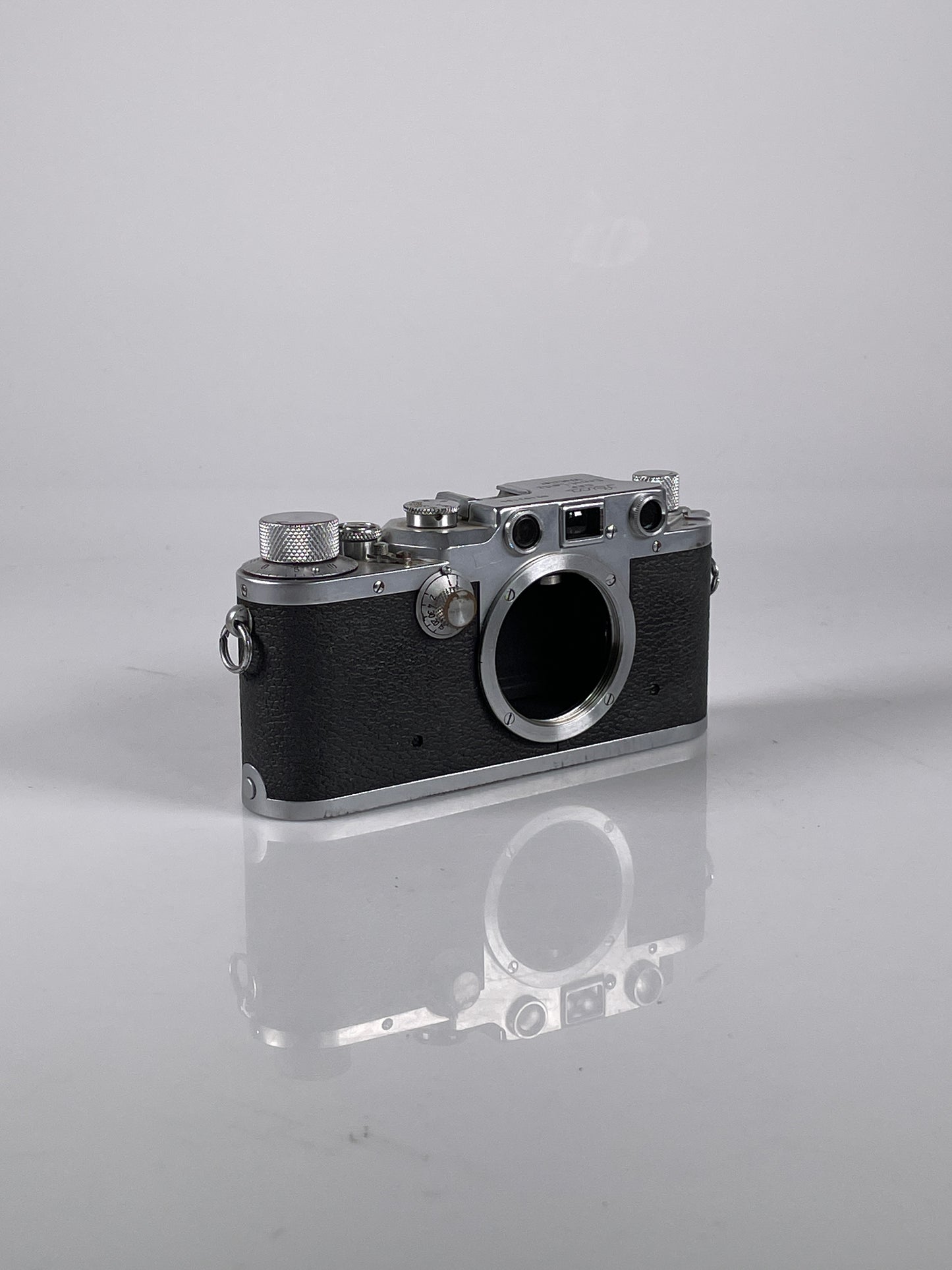 Leica IIIc rangefinder 35mm camera body