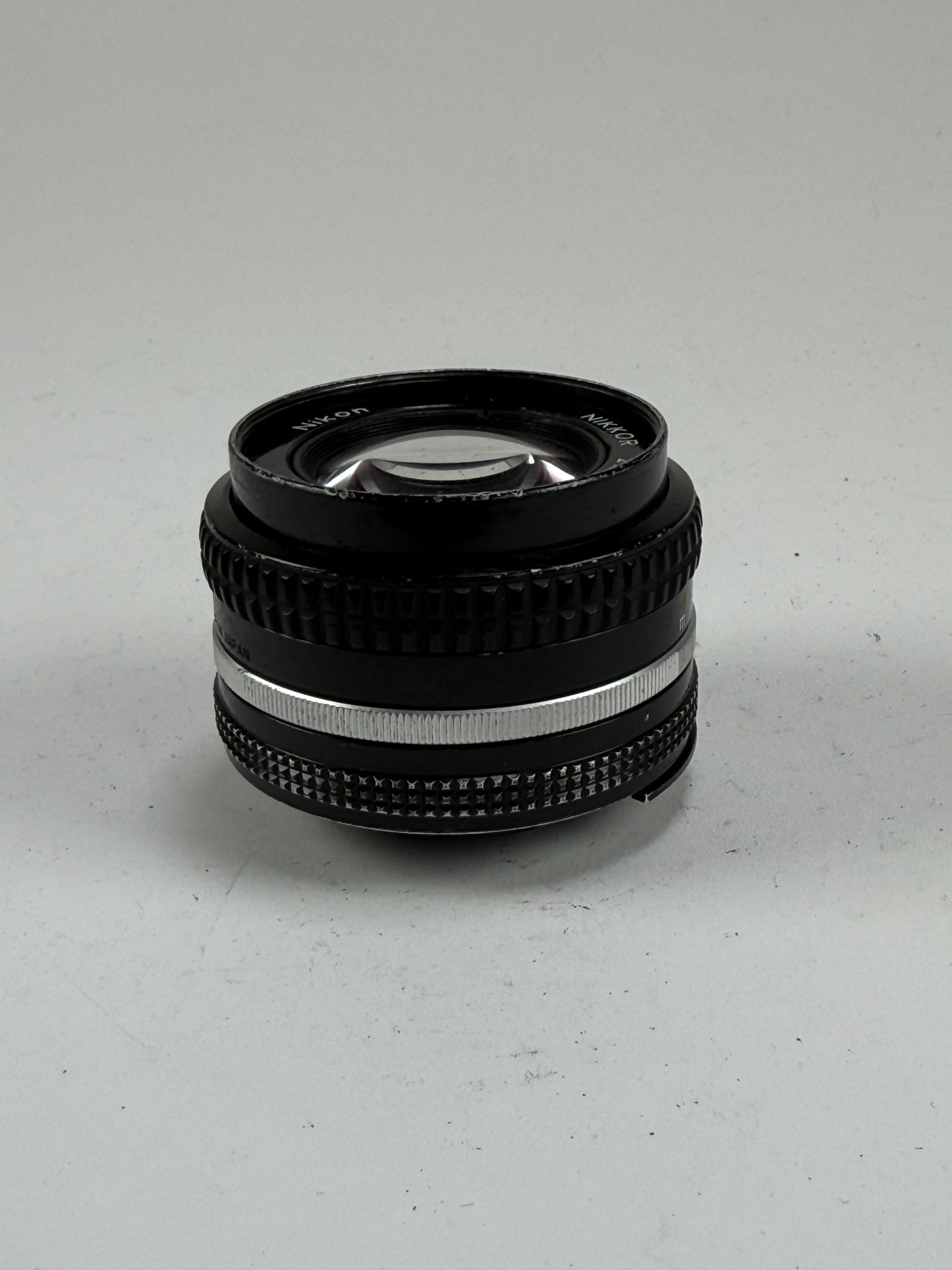 Nikon Ai-S AiS NIKKOR 20mm f3.5 MF Ultra Wide Angle Prime Lens