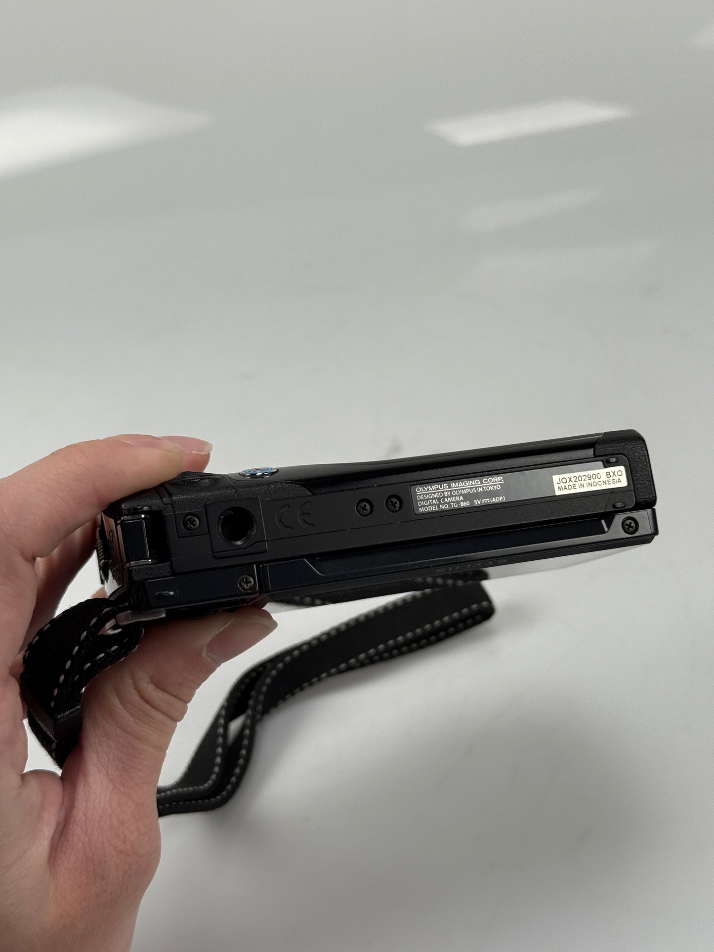 Olympus Stylus Tough TG-870 16.0MP Waterproof Digital Camera Black