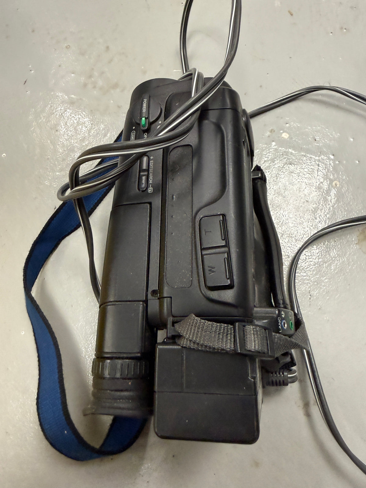 Sony Handycam CCD-TR36 Video8 8mm Camcorder
