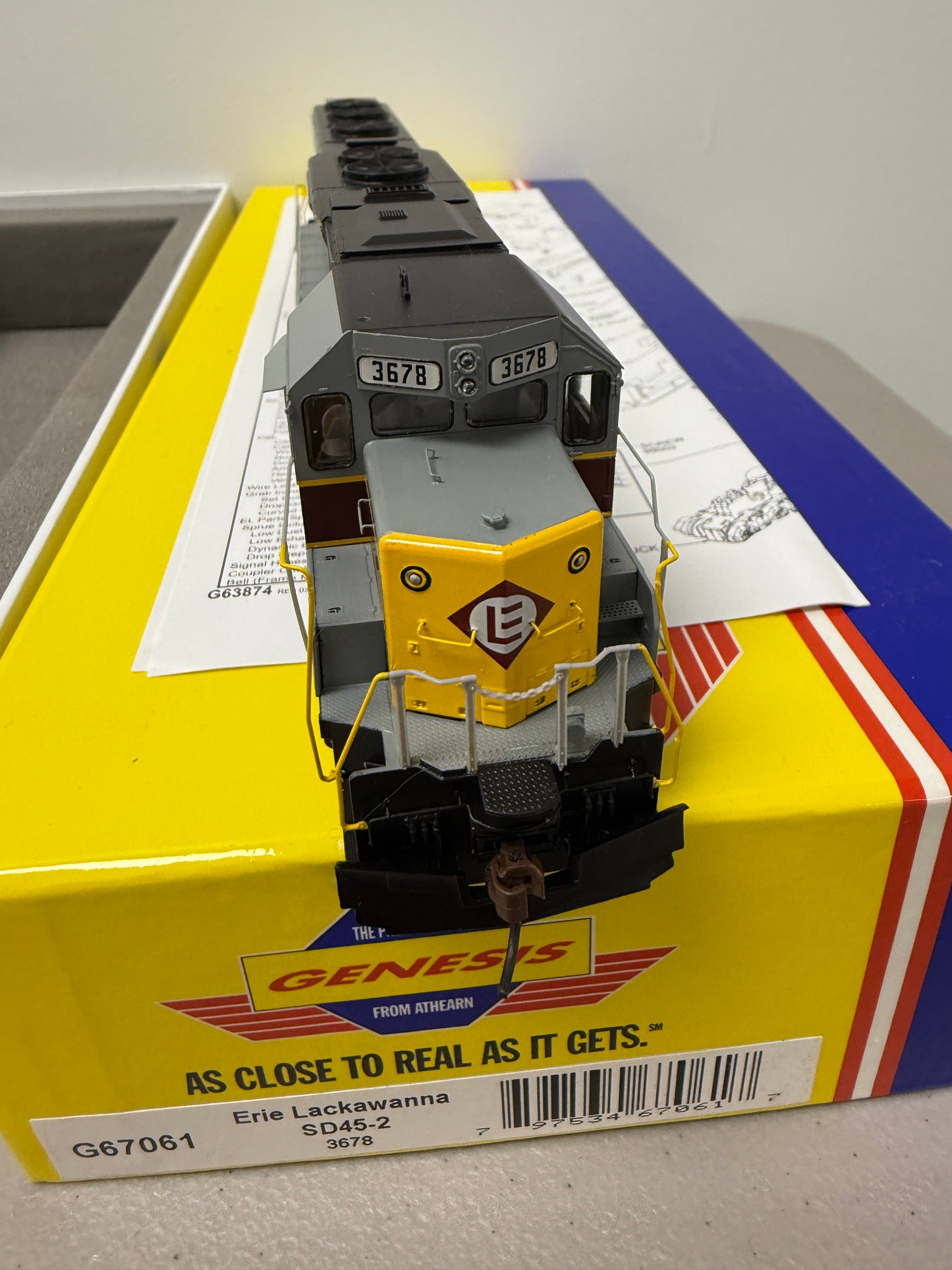 HO ATHEARN GENESIS G67061 SD45-2 ERIE LACKAWANNA Locomotive 3678