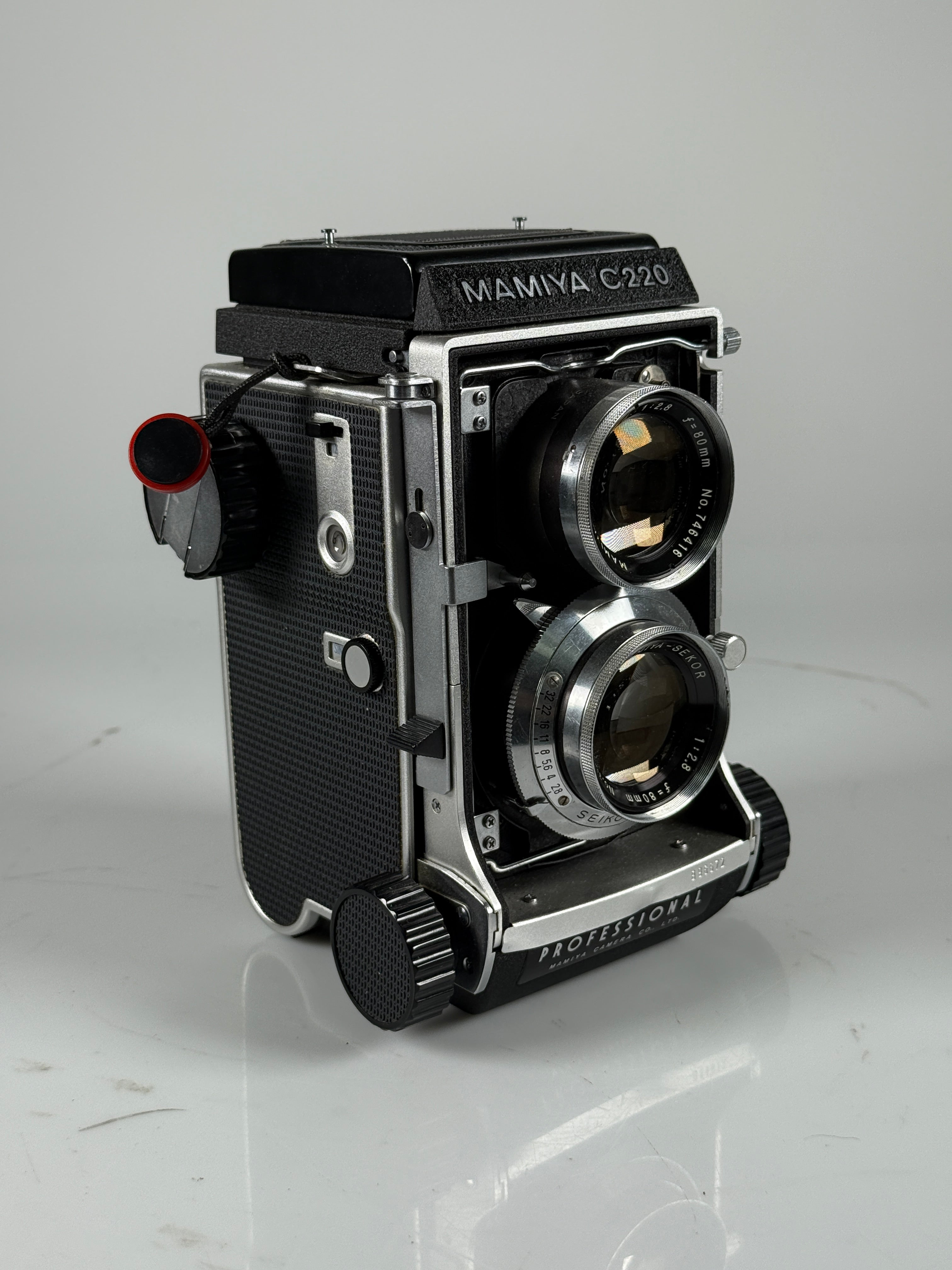 MAMIYA C220 PROFESSIONAL 1:2.8 f＝80mm NEAR MINT] Mamiya C220 Professional TLR Camera + KOMINAR