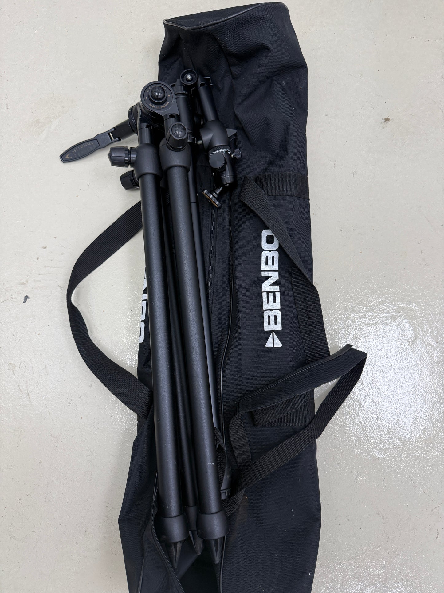 Benbo Trekker Camera Tripod with Ball Head, Carrying Case
