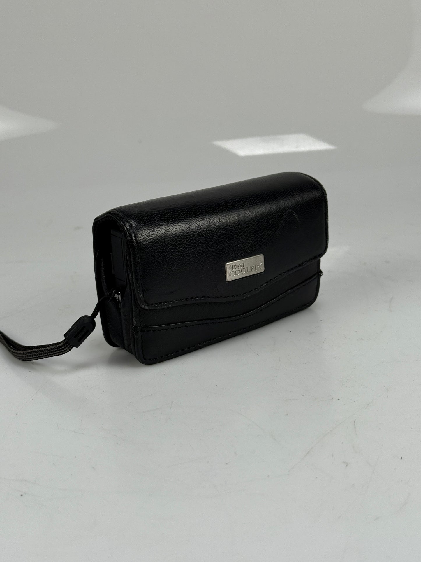 Nikon COOLPIX S8000 14.2MP Digital Camera Black