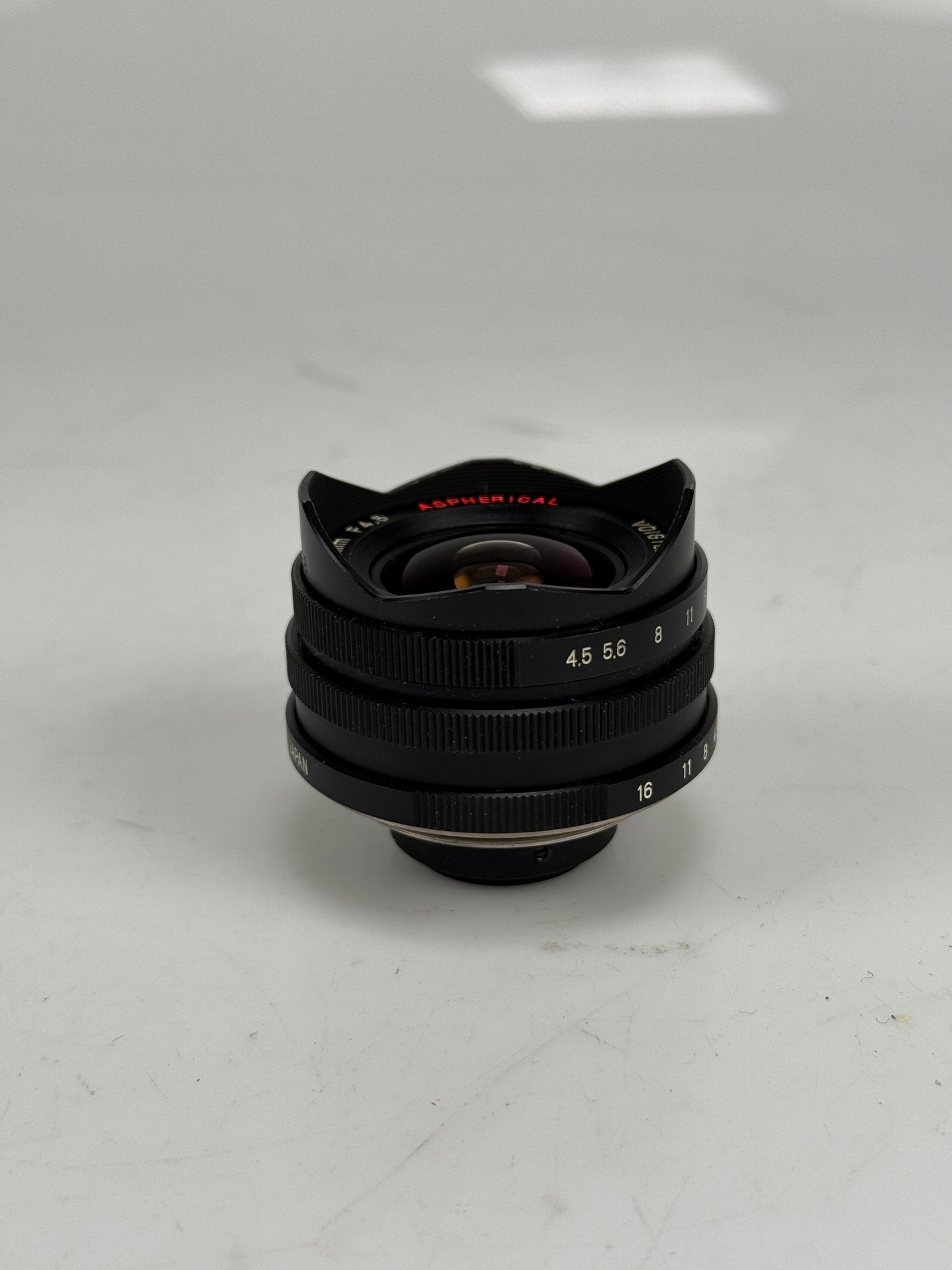 Voigtlander Super Wide-Heliar 15mm f4.5 Aspherical Lens L39 LTM with finder