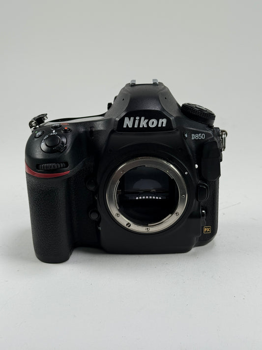 Nikon D850 Full Frame Digital camera body SC: 115k