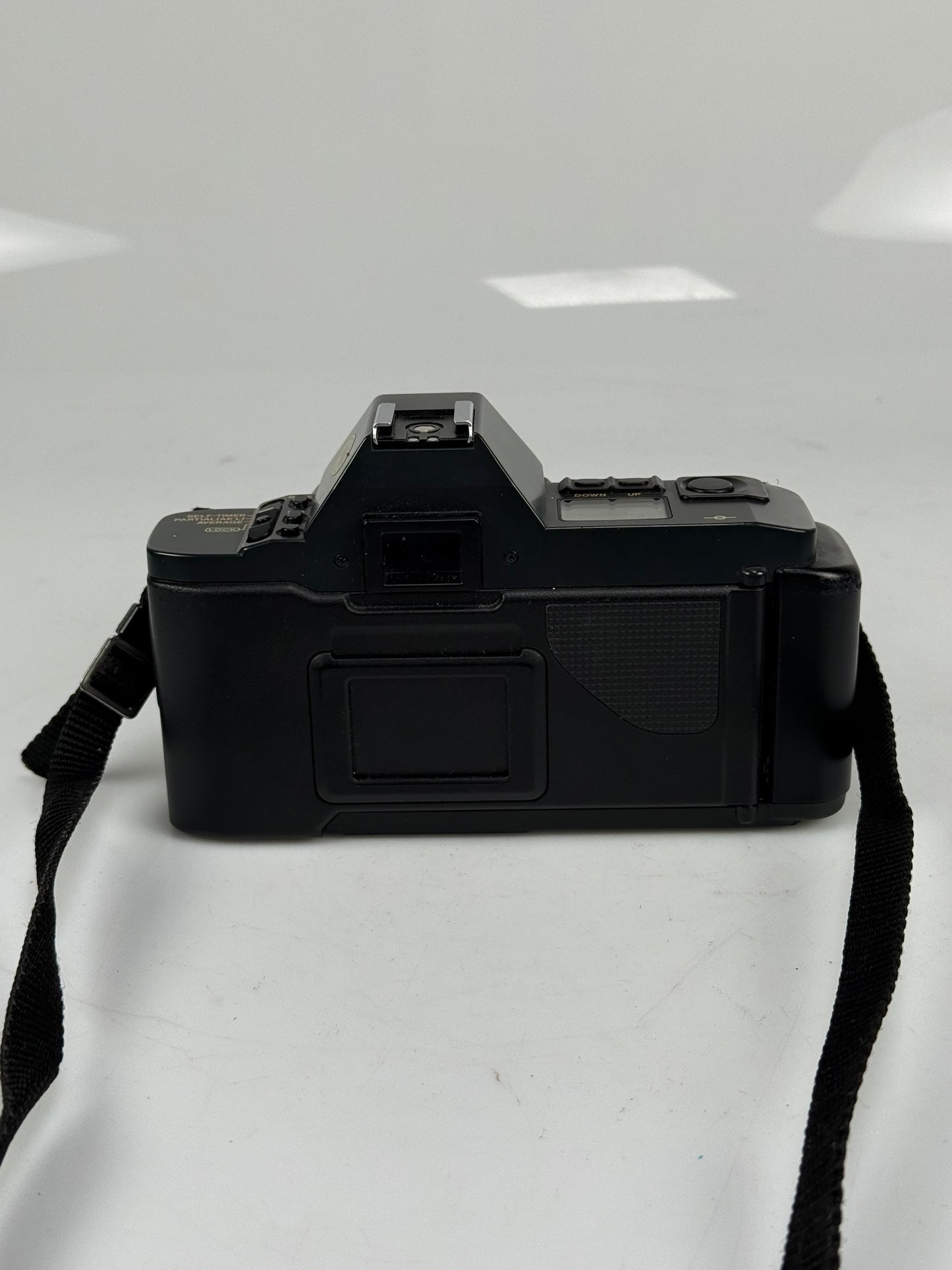 Canon T70 35mm MF Film SLR Camera kit with 50mm f1.8 FD