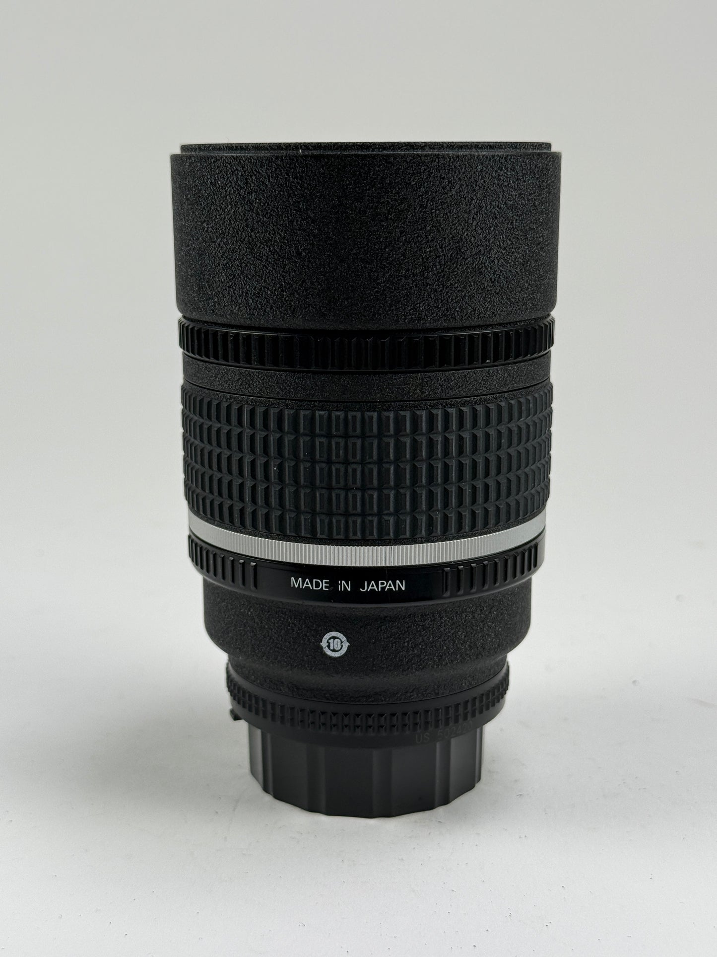 Nikon Nikkor AF 135mm f2 D DC Defocus Lens