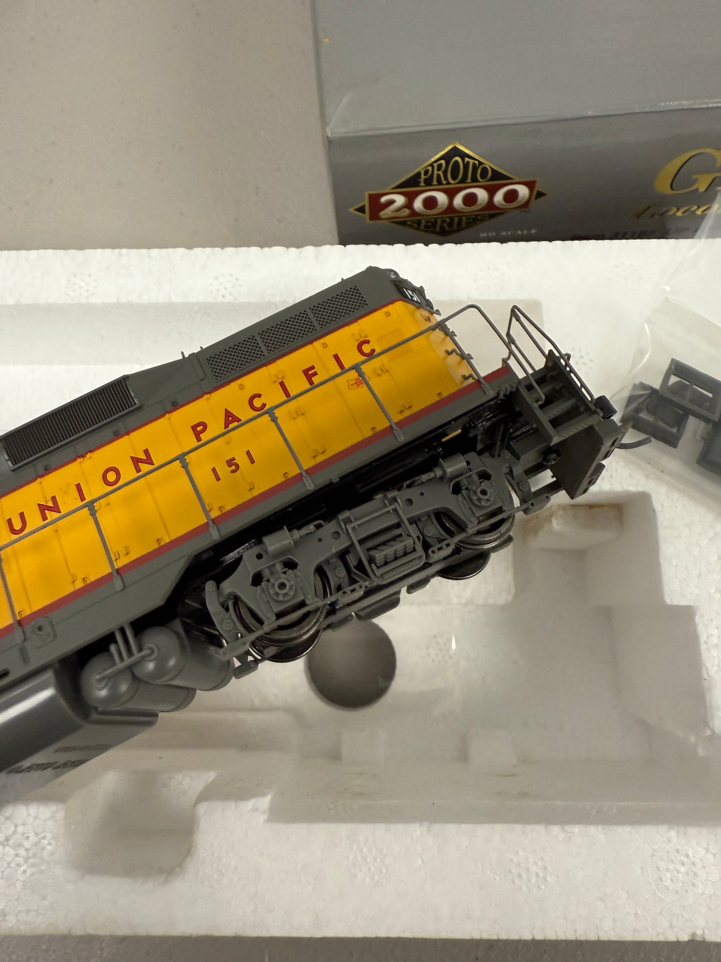 PROTO 2000 GP9I Union Pacific 151 Limited Edition HO Train Locomotive