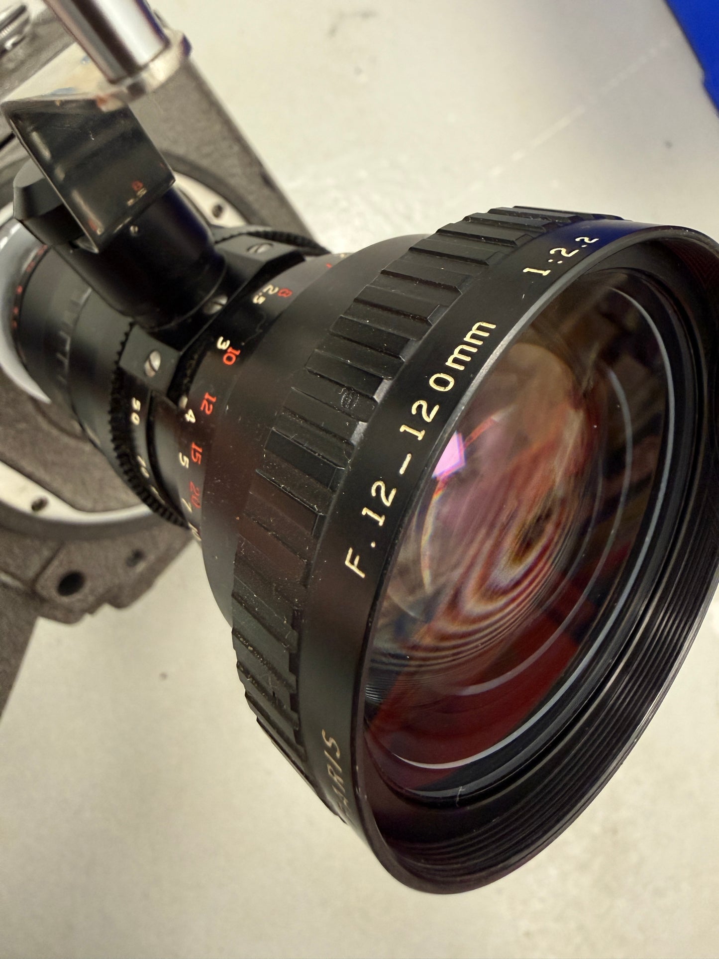 BACH Auricon Pro-600 16mm Cinema Sound Camera w/ angenieux 12-120mm lens