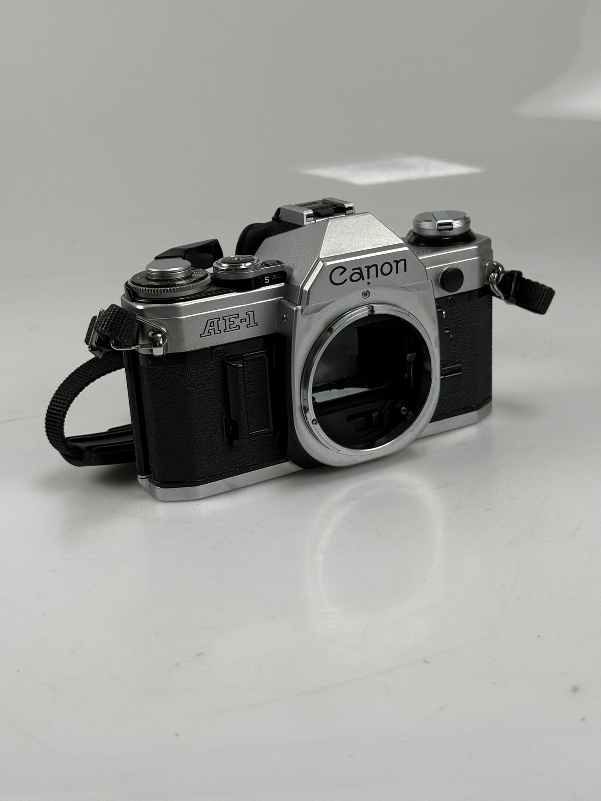 CANON AE-1 chrome SLR 35mm Film Camera body