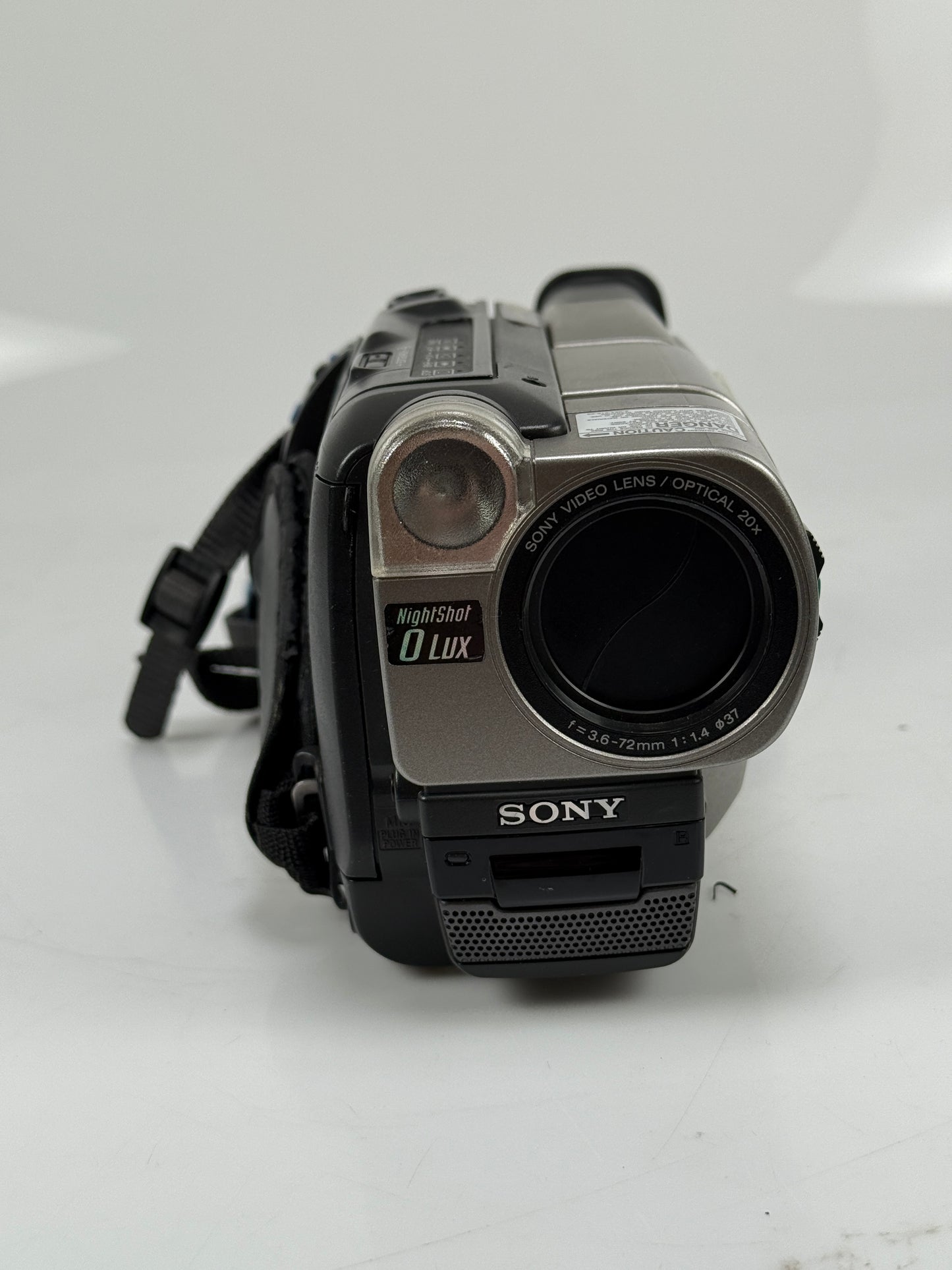 Sony CCD-TRV67 Hi8 Analog Camcorder - Record Transfer Watch Video8