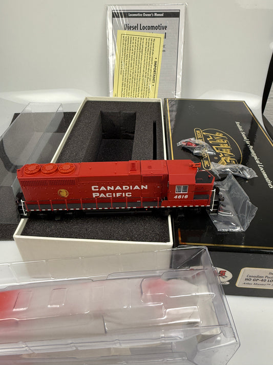 ATLAS master gold HO Canadian Pacific Beaver 4616 GP-40 low noise locomotive w/ DCC & Sound