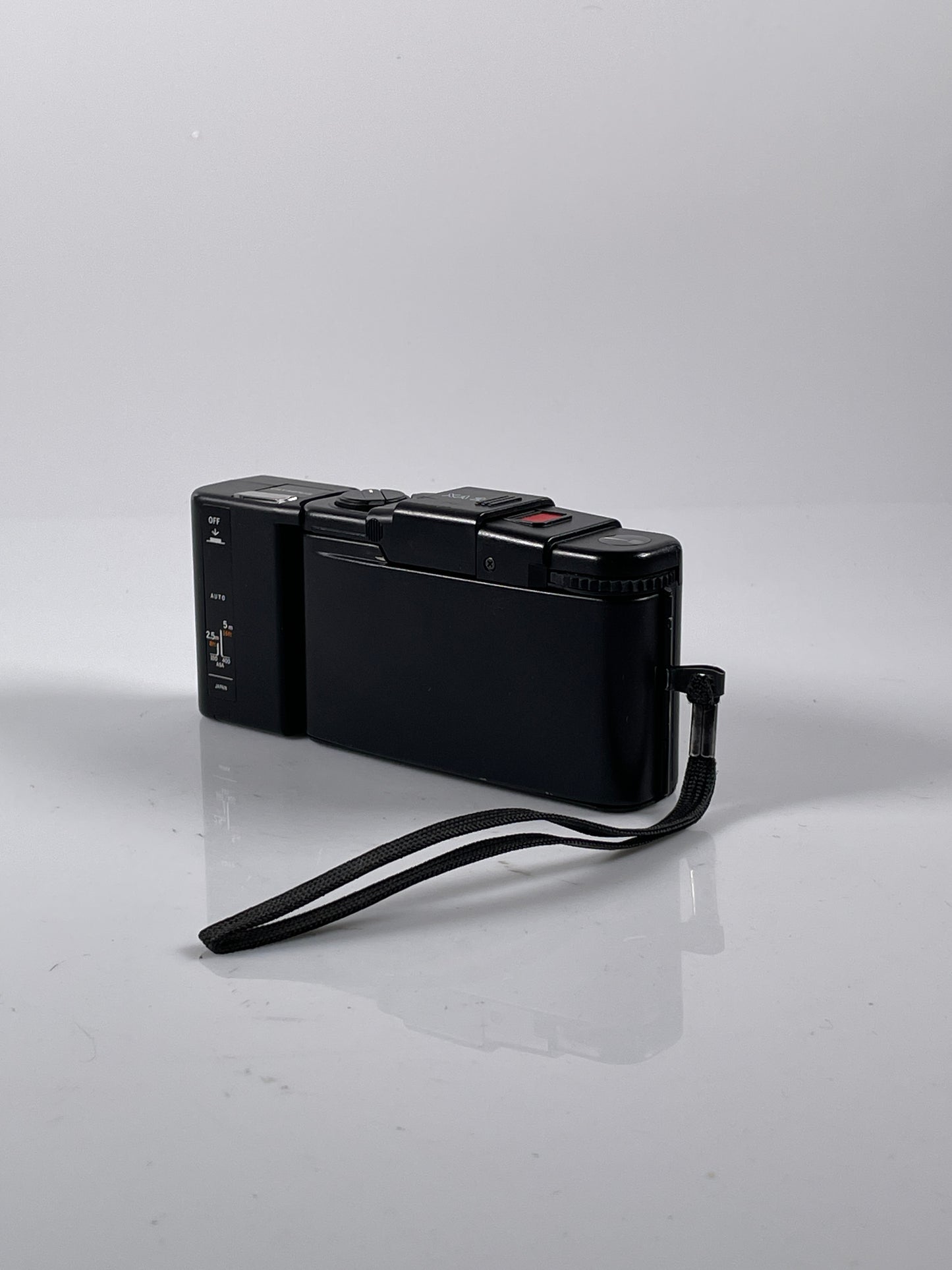 Olympus XA2 35mm Rangefinder Camera 35mm f3.5 with A11 flash