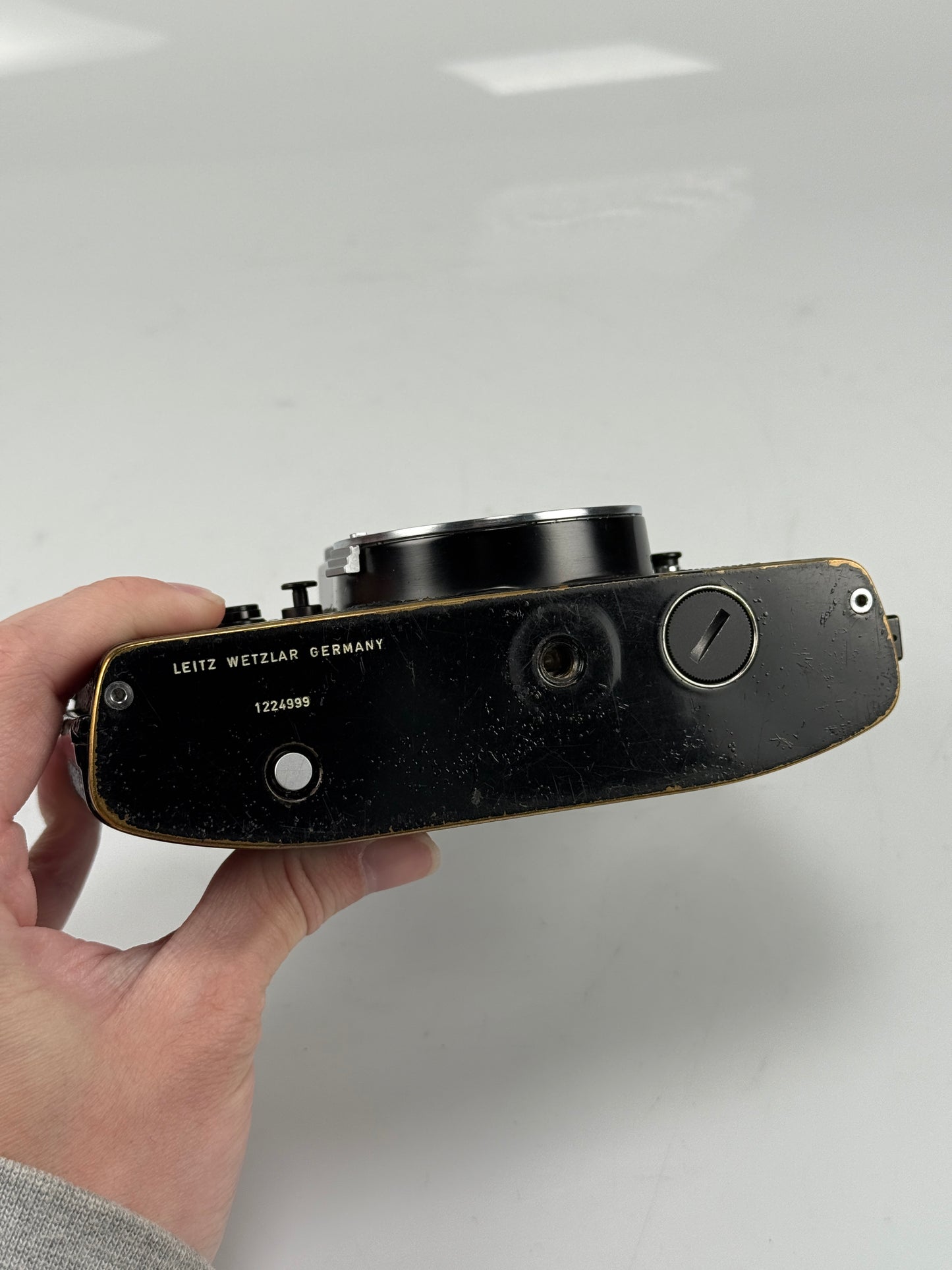 Leicaflex SL Black Paint Body 35mm film camera