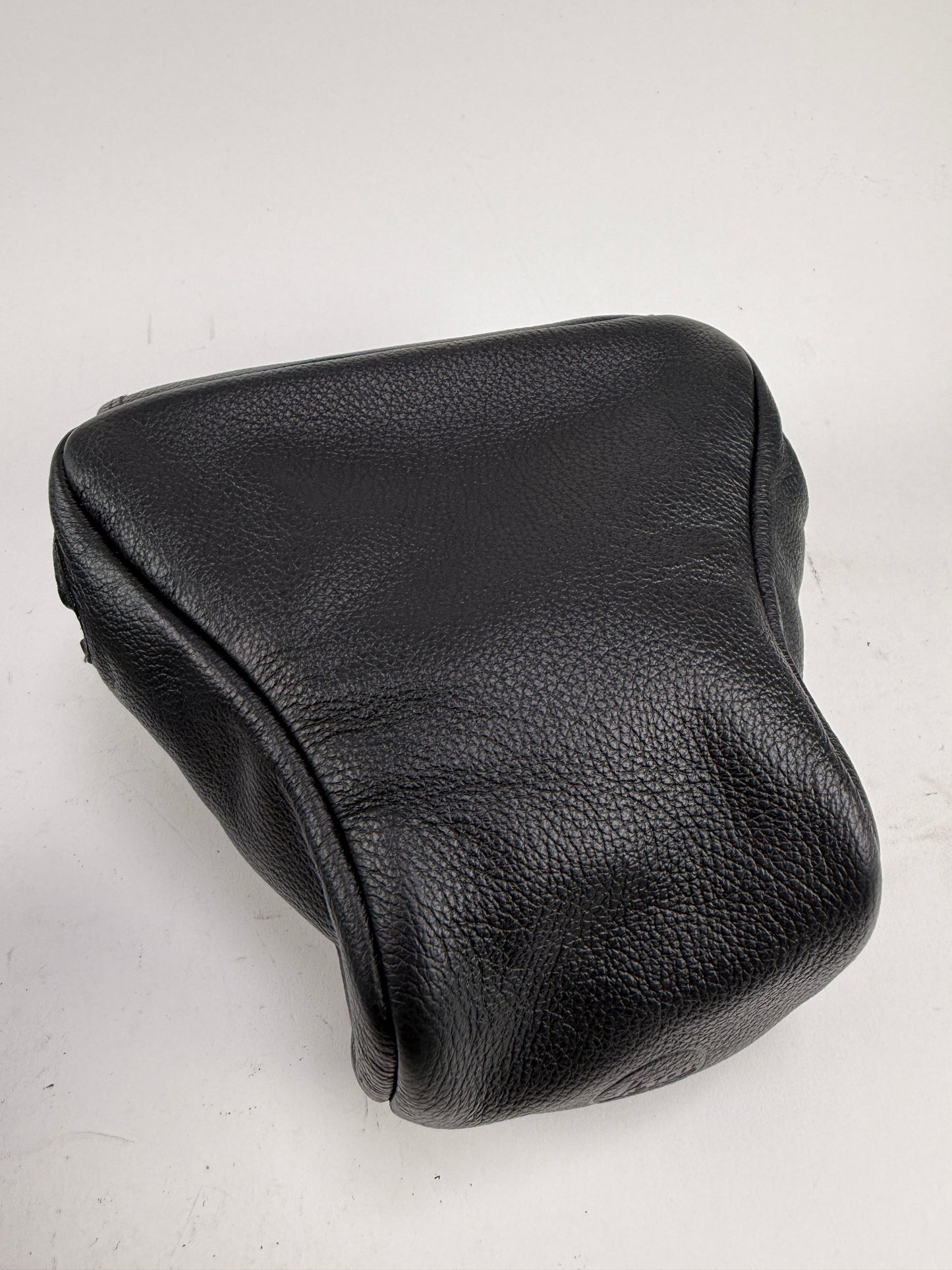 Leica Leather Pouch, Long Black (14894) for digital camera