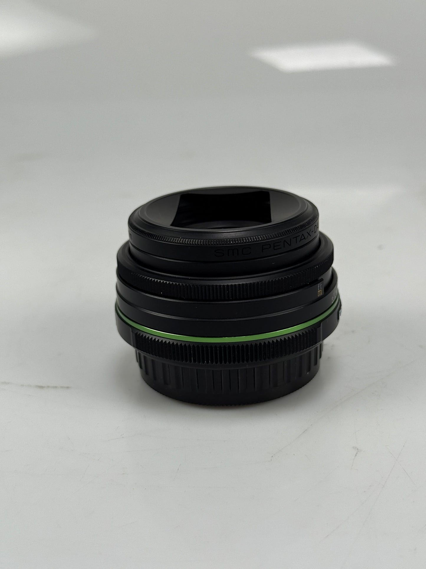 Pentax SMC DA 21mm F3.2 AL Limited Wide Angle Lens