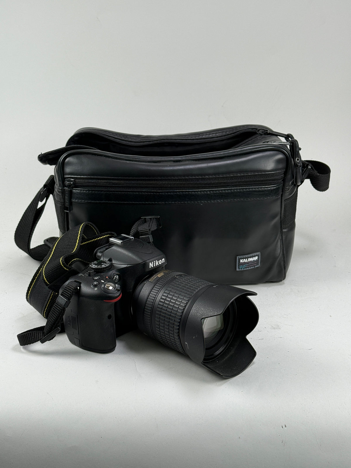 Nikon D5100 16.2MP DSLR Camera (Kit w/ AF VR DX 18-105mm Lens)