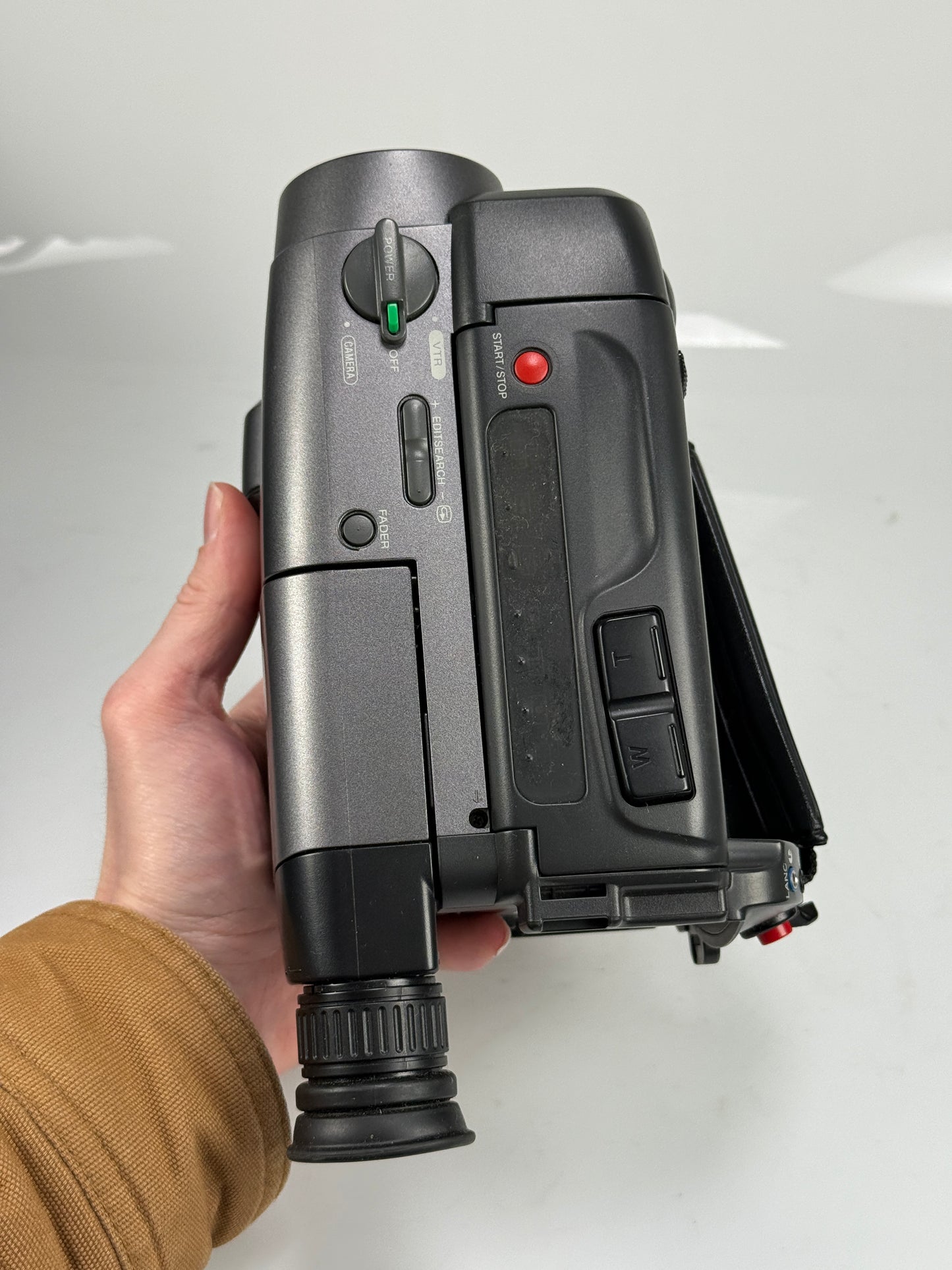 SONY DCR-TRV40 Digital8 Hi8 Video8 Handycam Camcorder