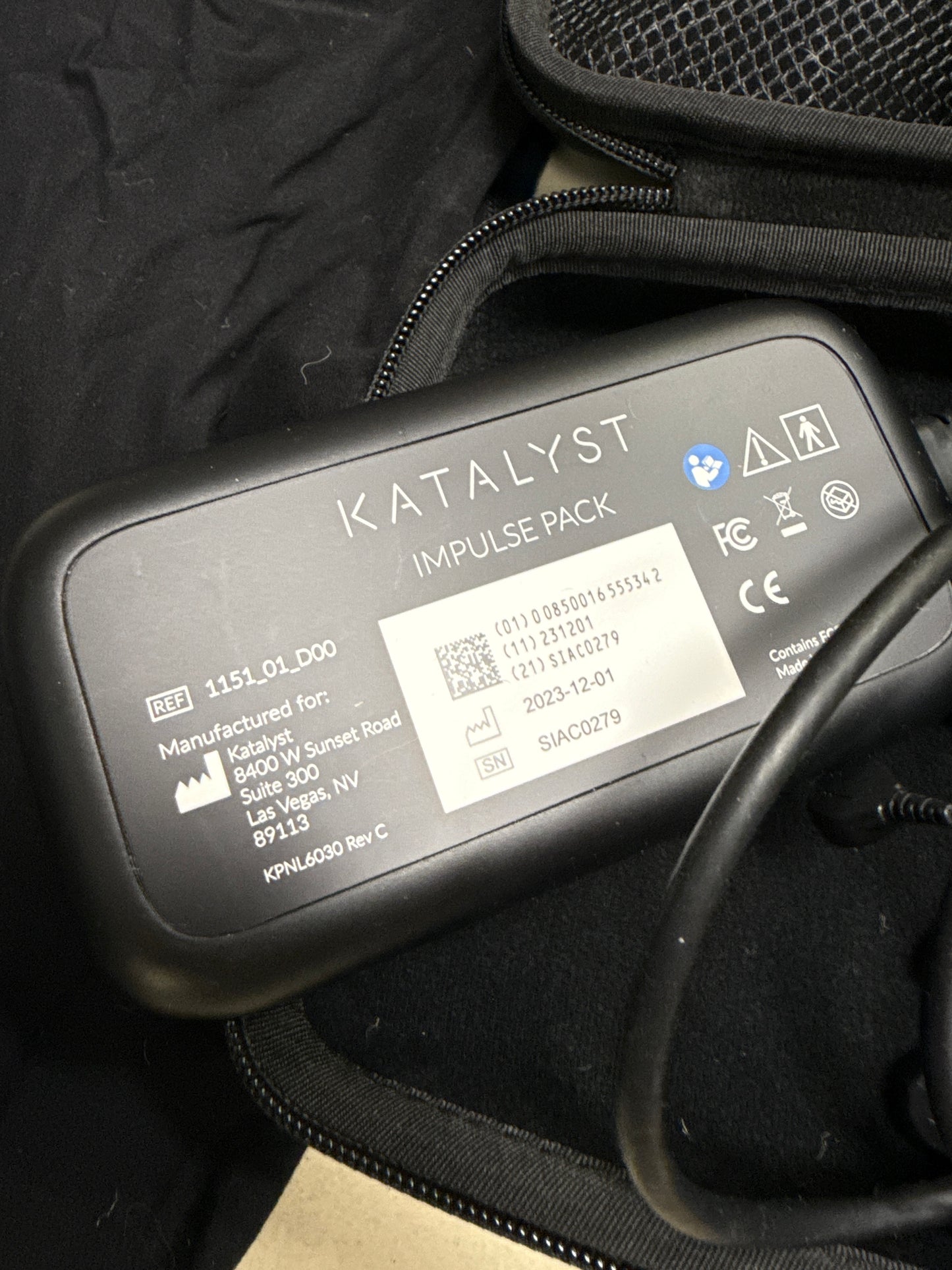 Complete Katalyst EMS Body Training System; Suit - L, Base layer, arms Size M