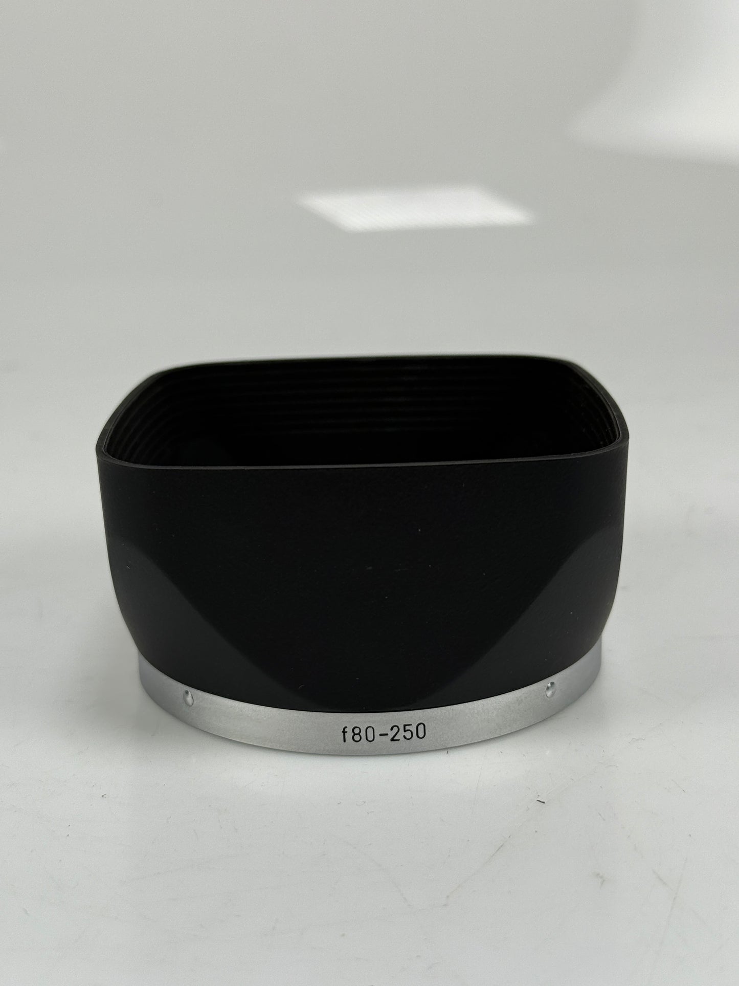 Rollei lens hood 80-250mm for Rolleiflex bayonet VI SL66 - lens hood MINT IN BOX