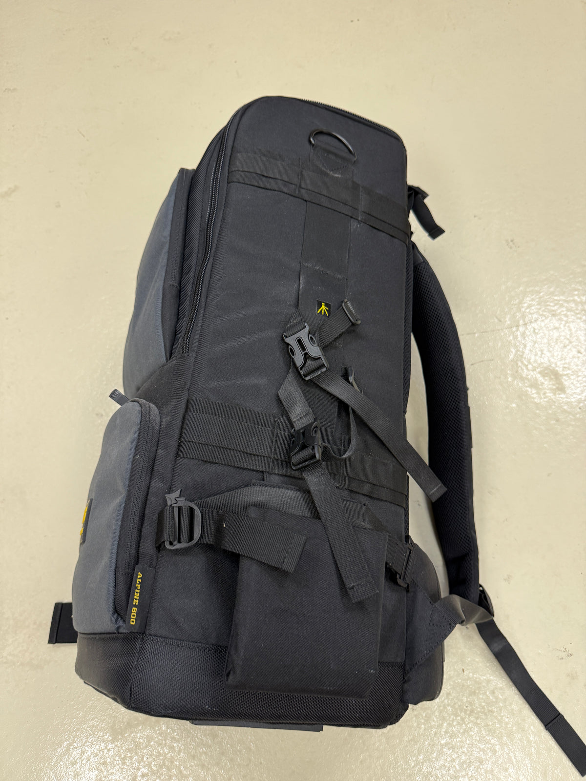 Ruggard Alpine 600 Digital Single-Lens Reflex DSLR 600MM Lens bag case