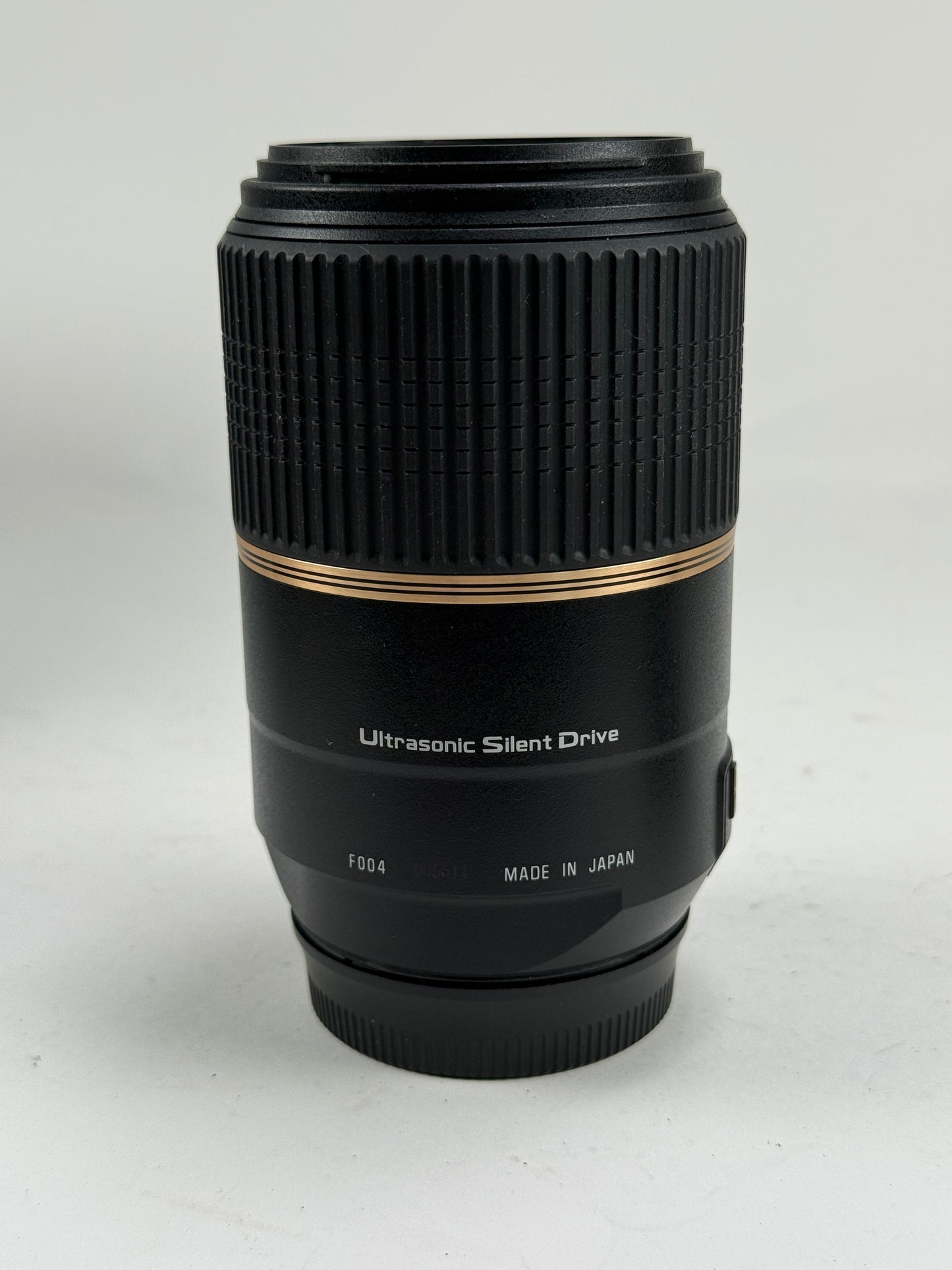 Tamron F004 AF 90mm f2.8 SP Di USD Macro Lens Sony Minolta A Mount