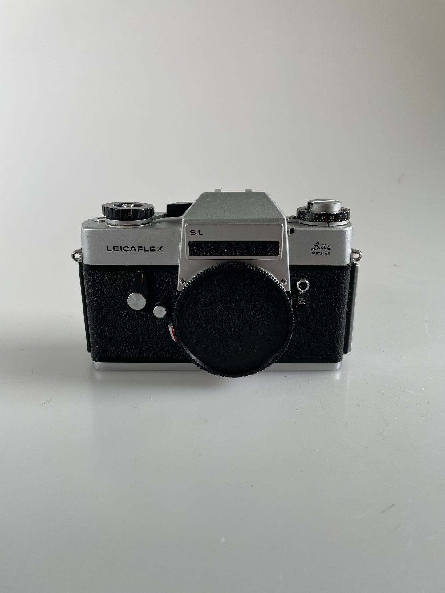 Leicaflex SL Chrome Body 35mm film camera