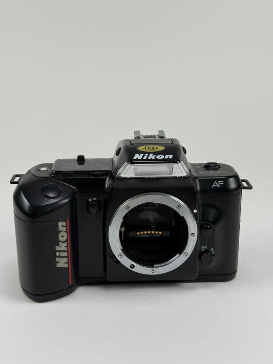 Nikon N4004 AF SLR 35mm Film Camera Body