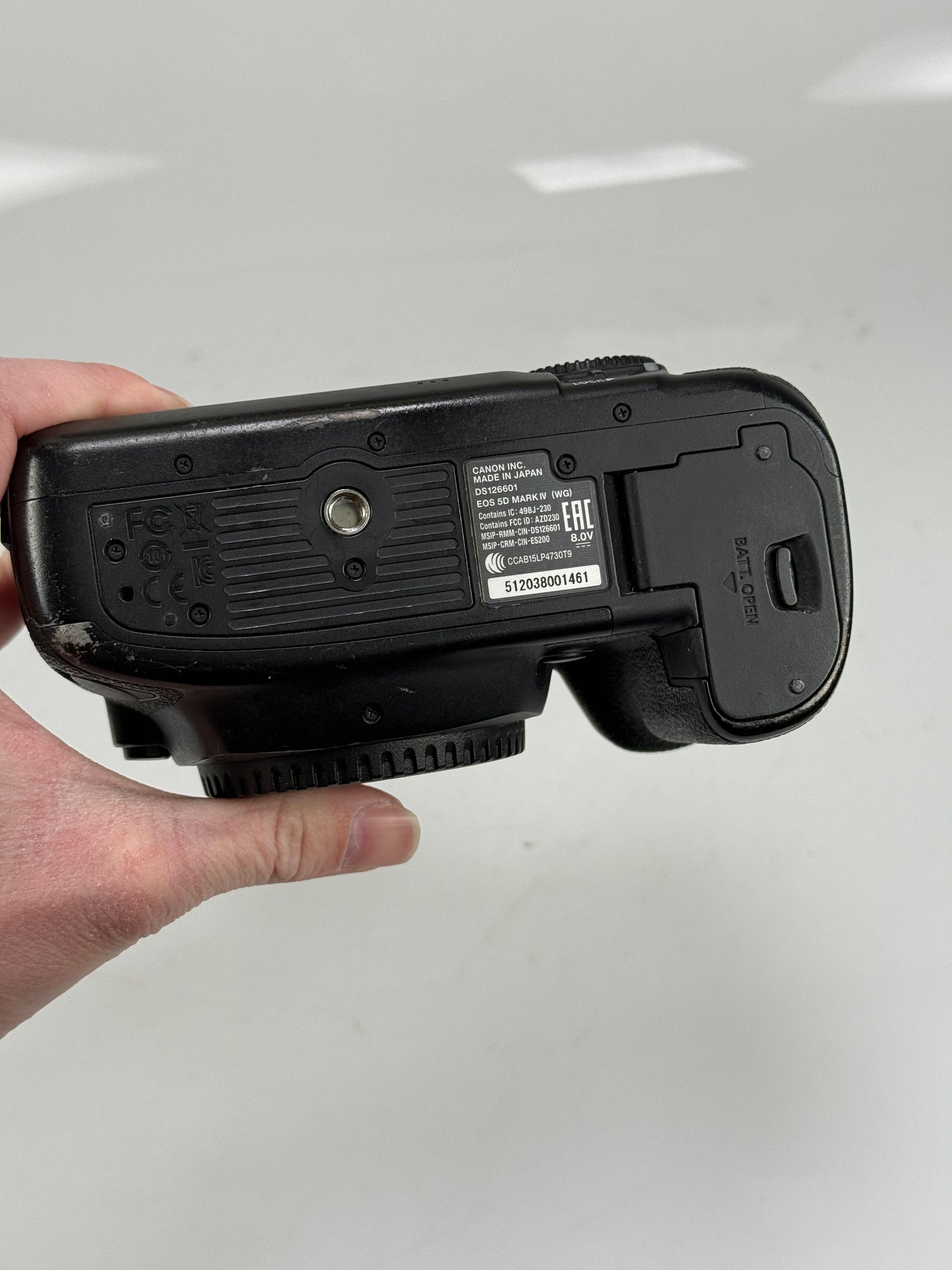 Canon EOS 5D Mark IV 30.4MP Digital SLR Camera Body