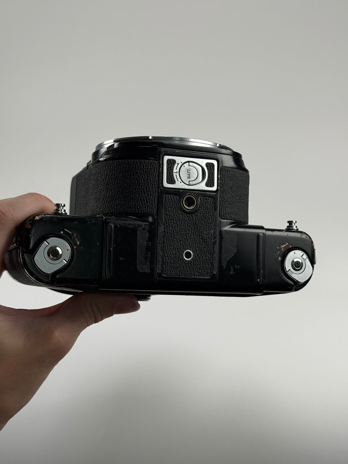 Pentax 67 6x7 medium format film camera Body with prism