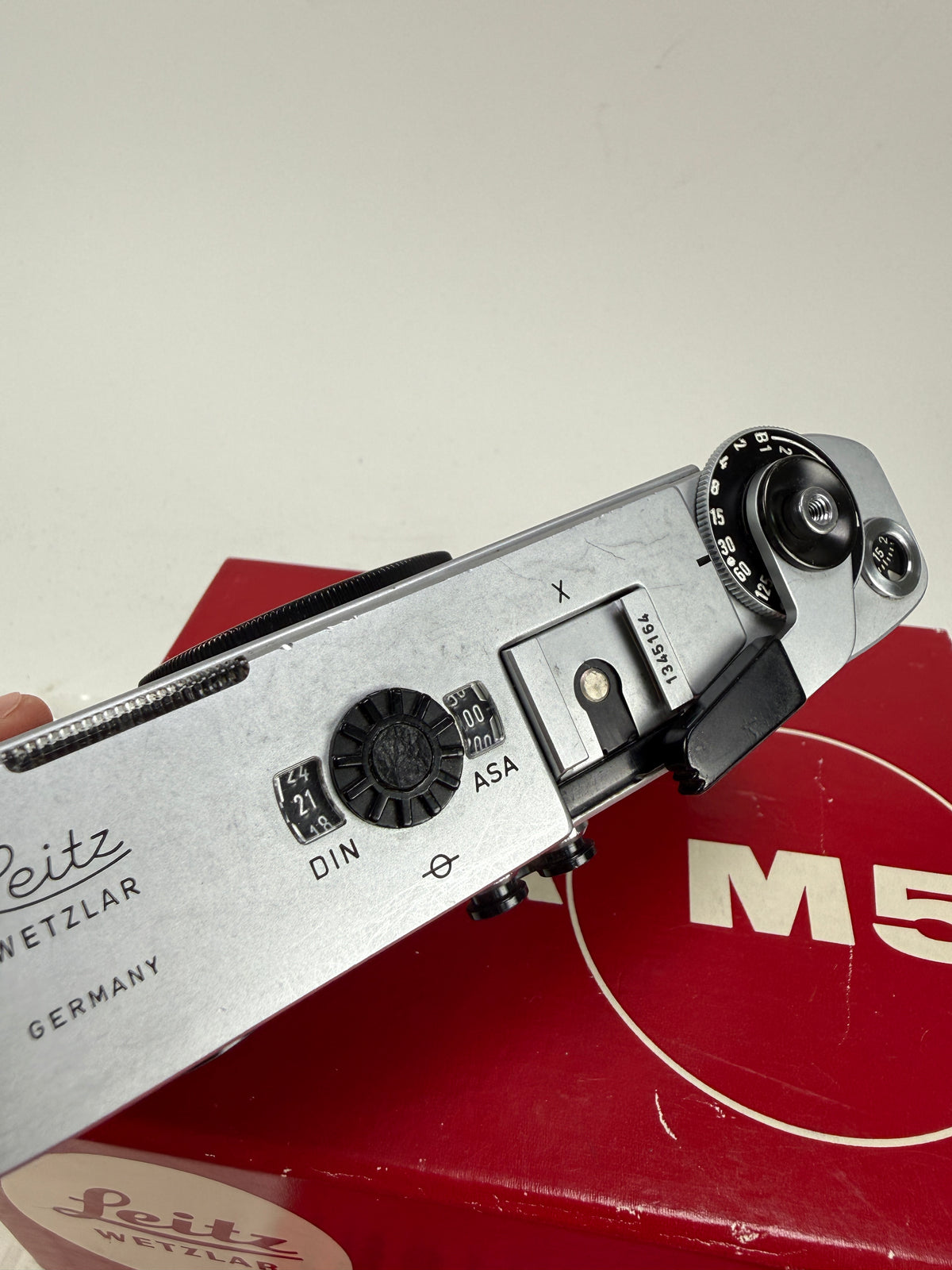Leica M5 2 Lug Chrome 35mm Rangefinder Film Camera