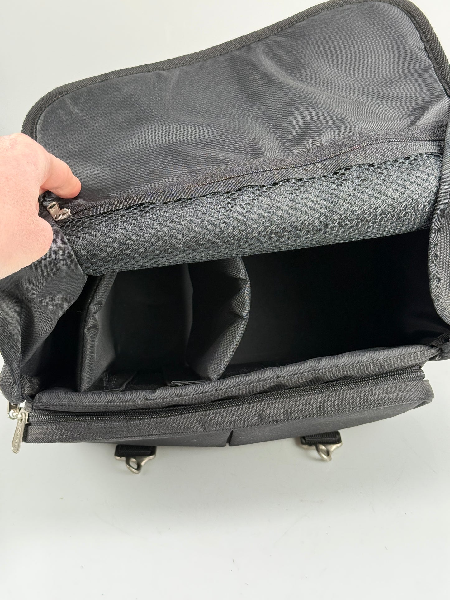 Canon Camera Bag Organizer Black Pockets Waist Strap DSLR Case
